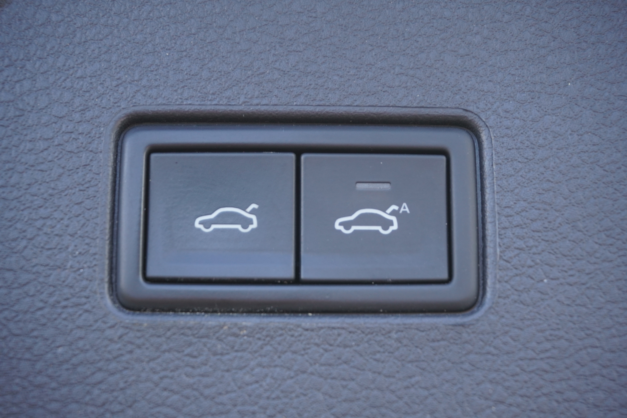 listing desktop thumbnail image 10