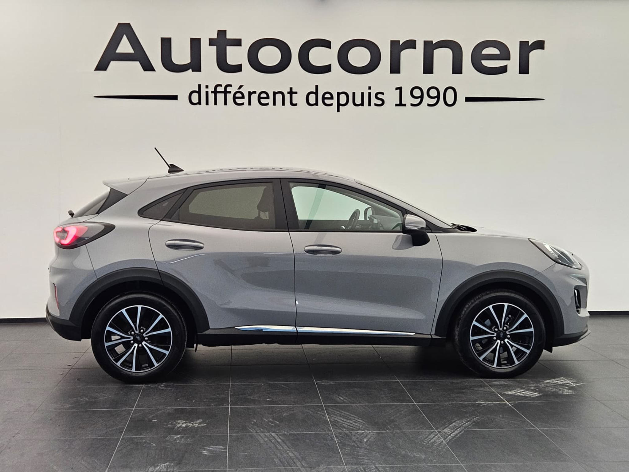 listing desktop thumbnail image 6