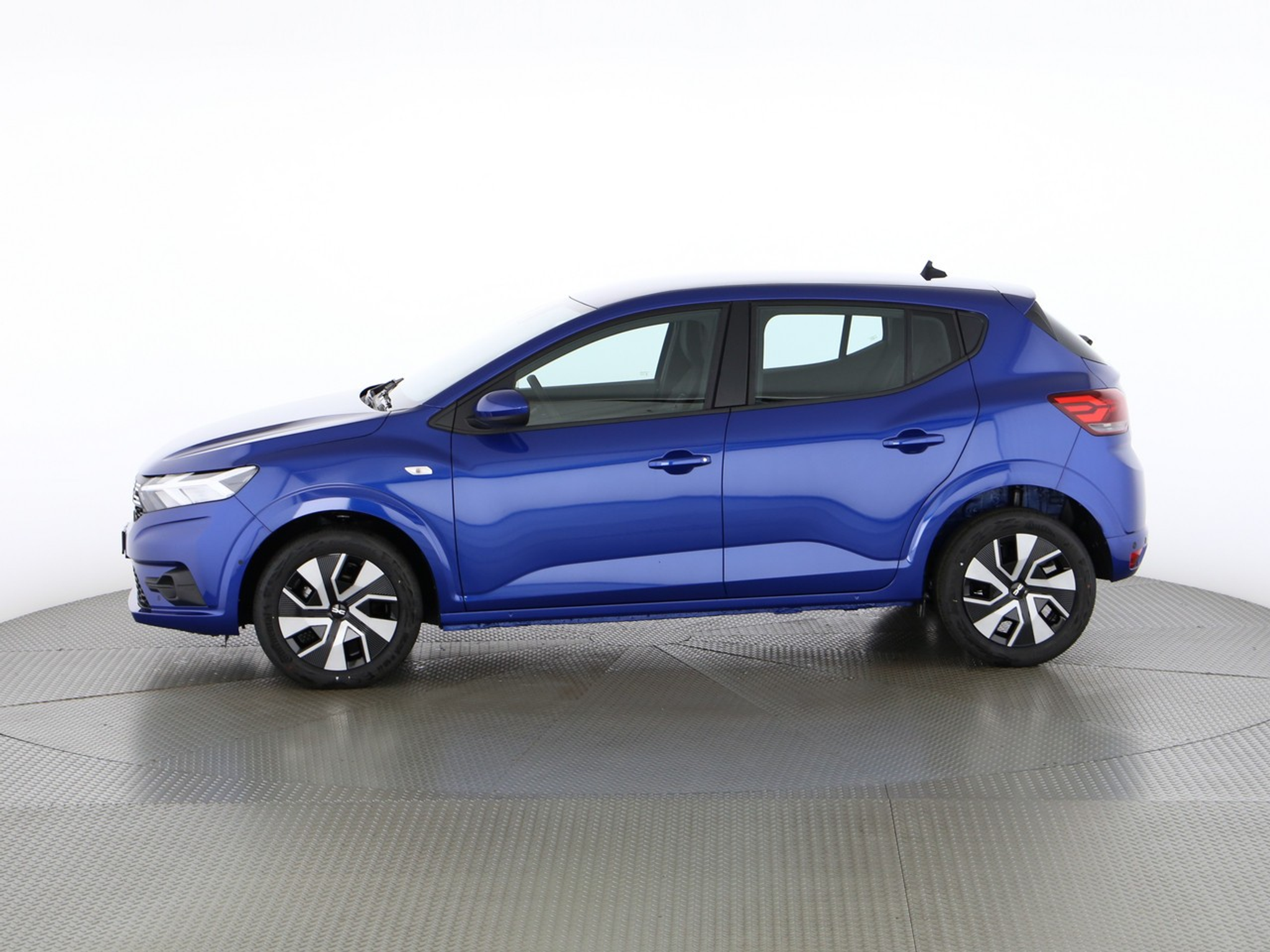 listing desktop thumbnail image 1