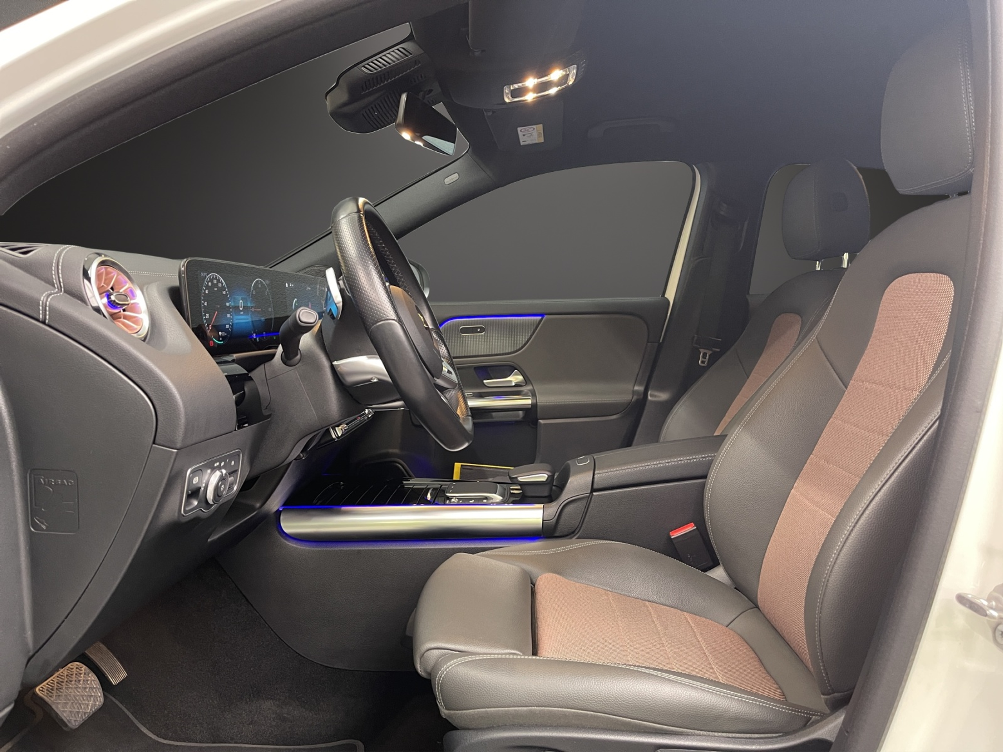 listing desktop thumbnail image 8