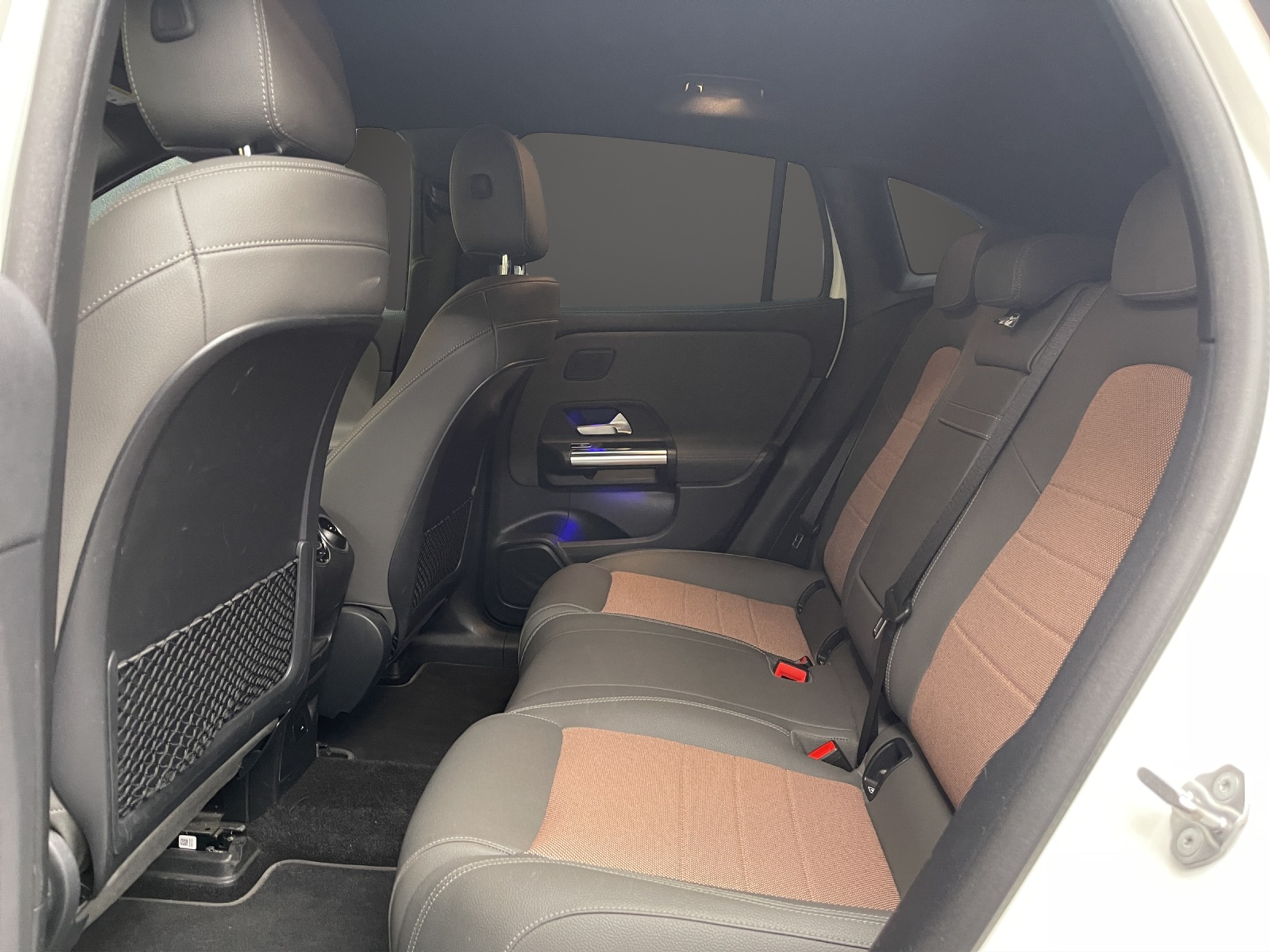 listing desktop thumbnail image 10