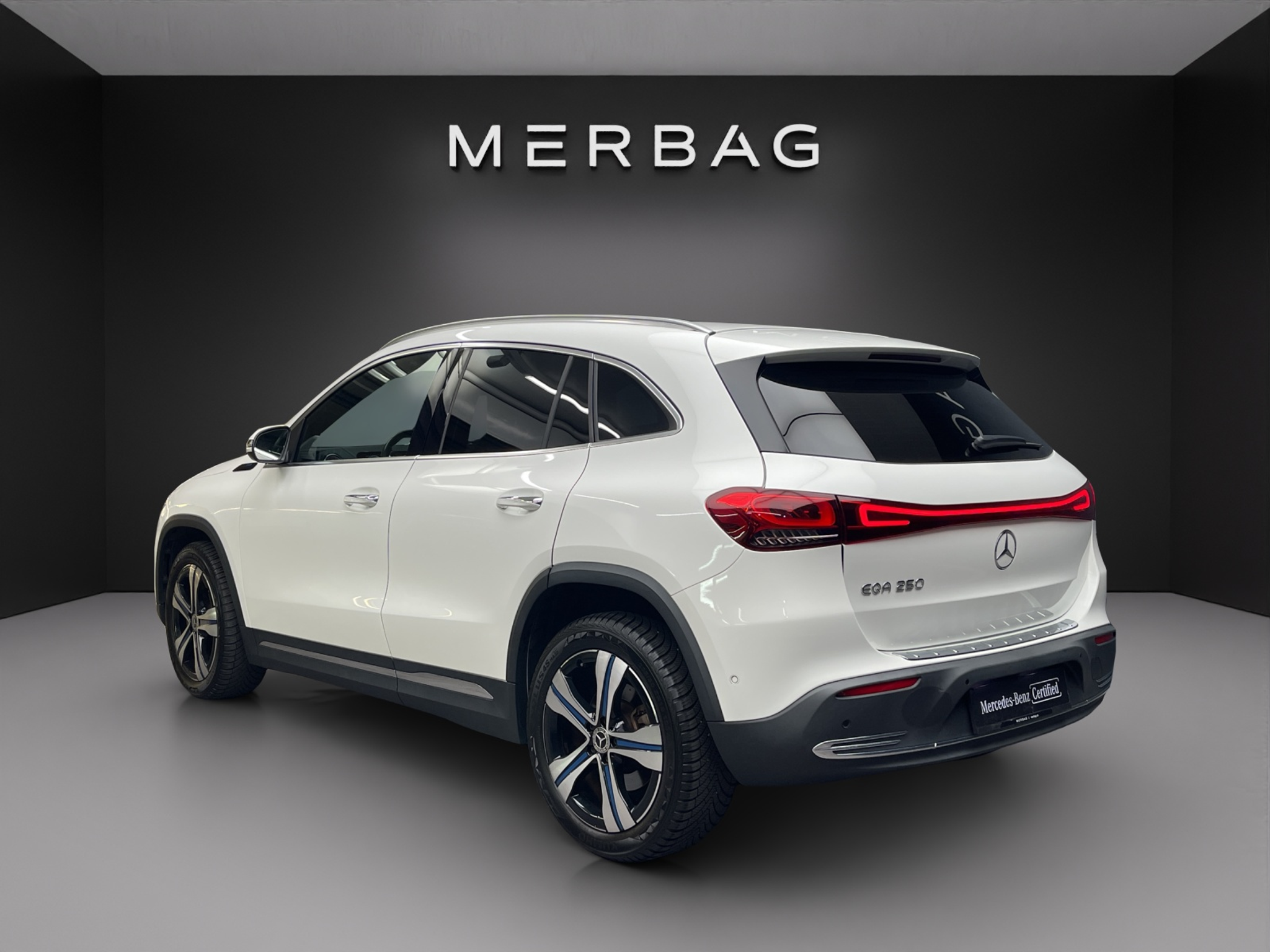 listing desktop thumbnail image 3