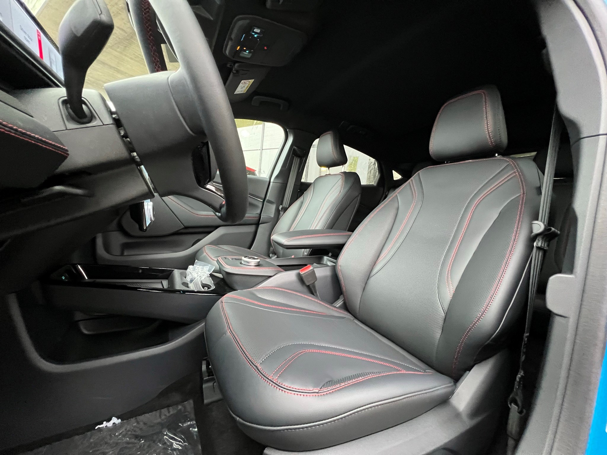 listing desktop thumbnail image 6