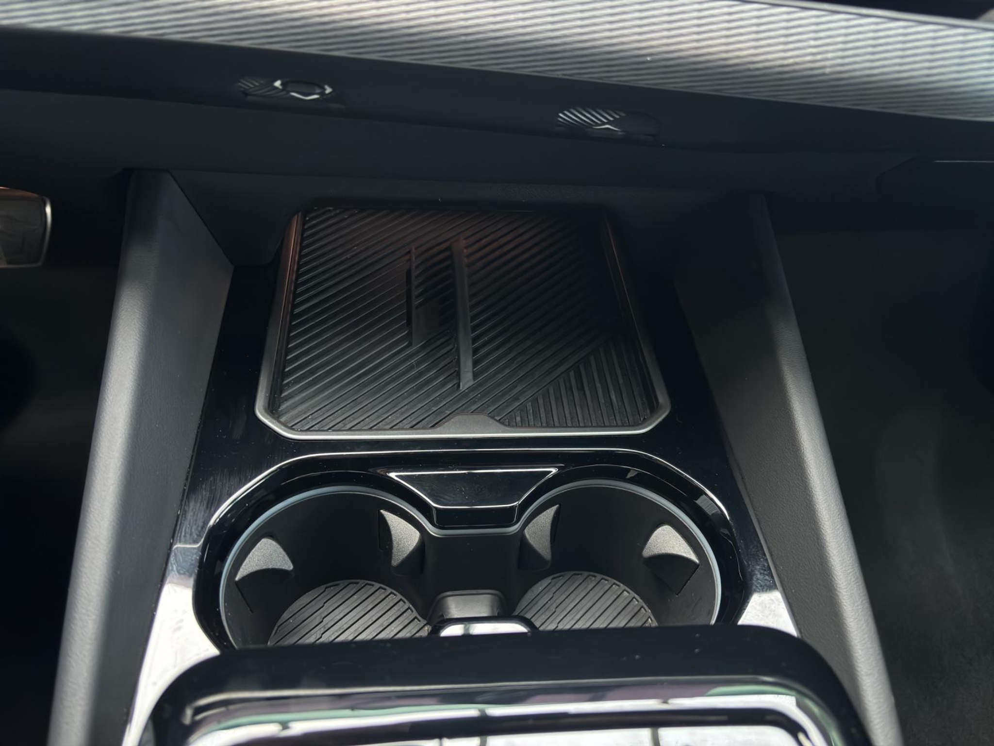 listing desktop thumbnail image 16