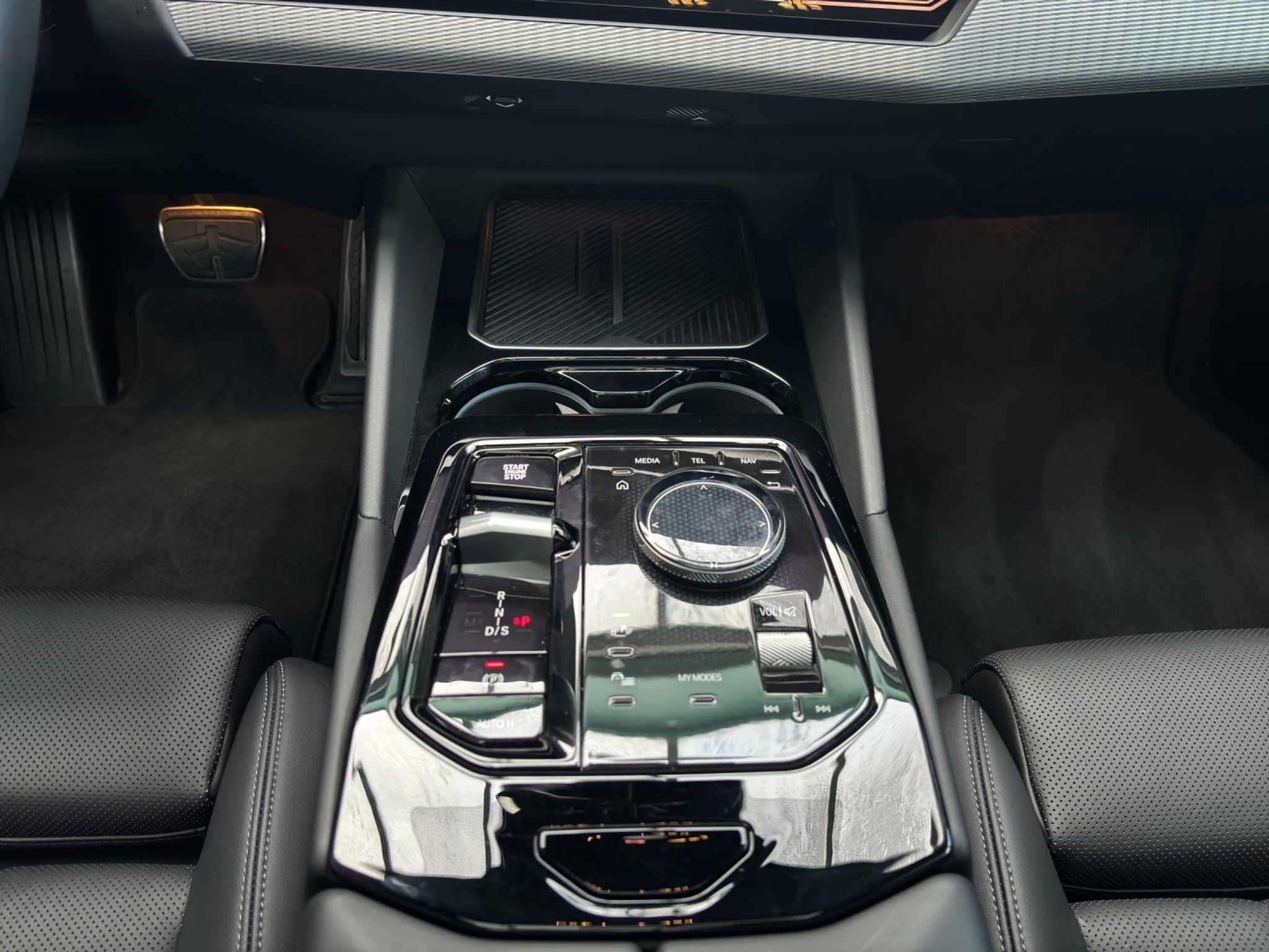 listing desktop thumbnail image 7