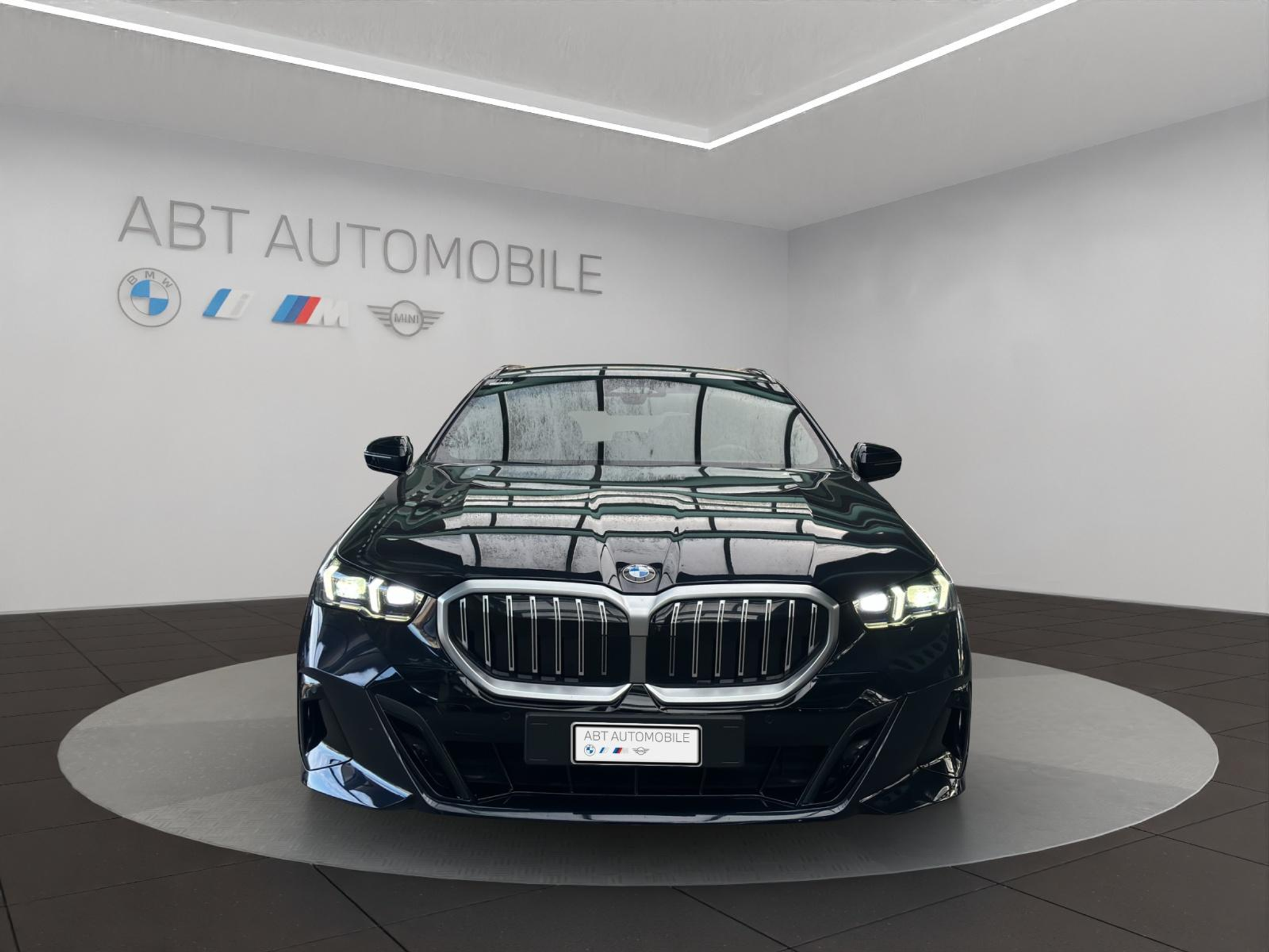 listing desktop thumbnail image 1