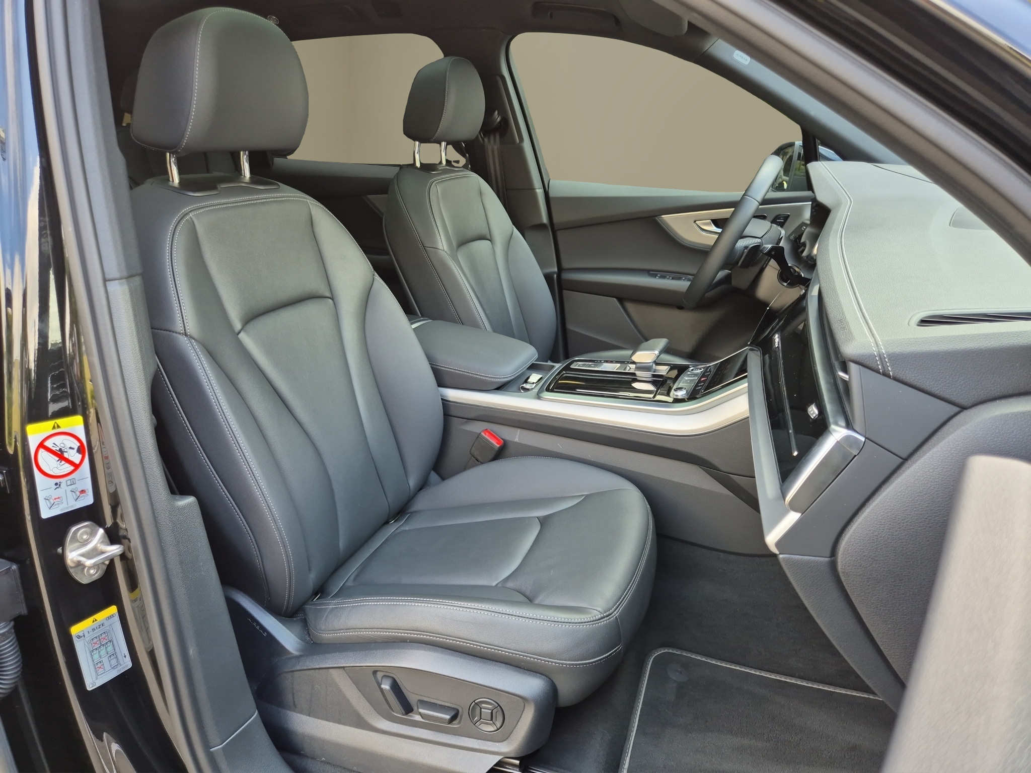 listing desktop thumbnail image 14