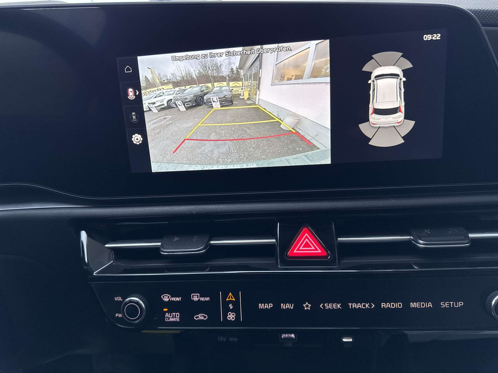 listing desktop thumbnail image 10