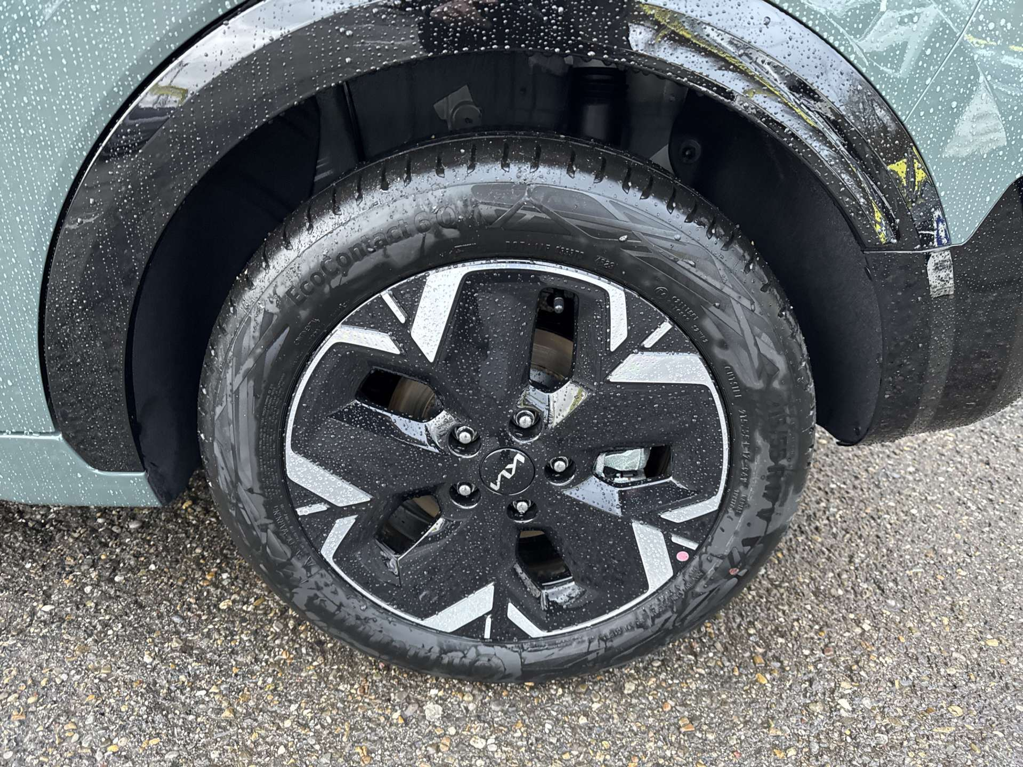 listing desktop thumbnail image 9