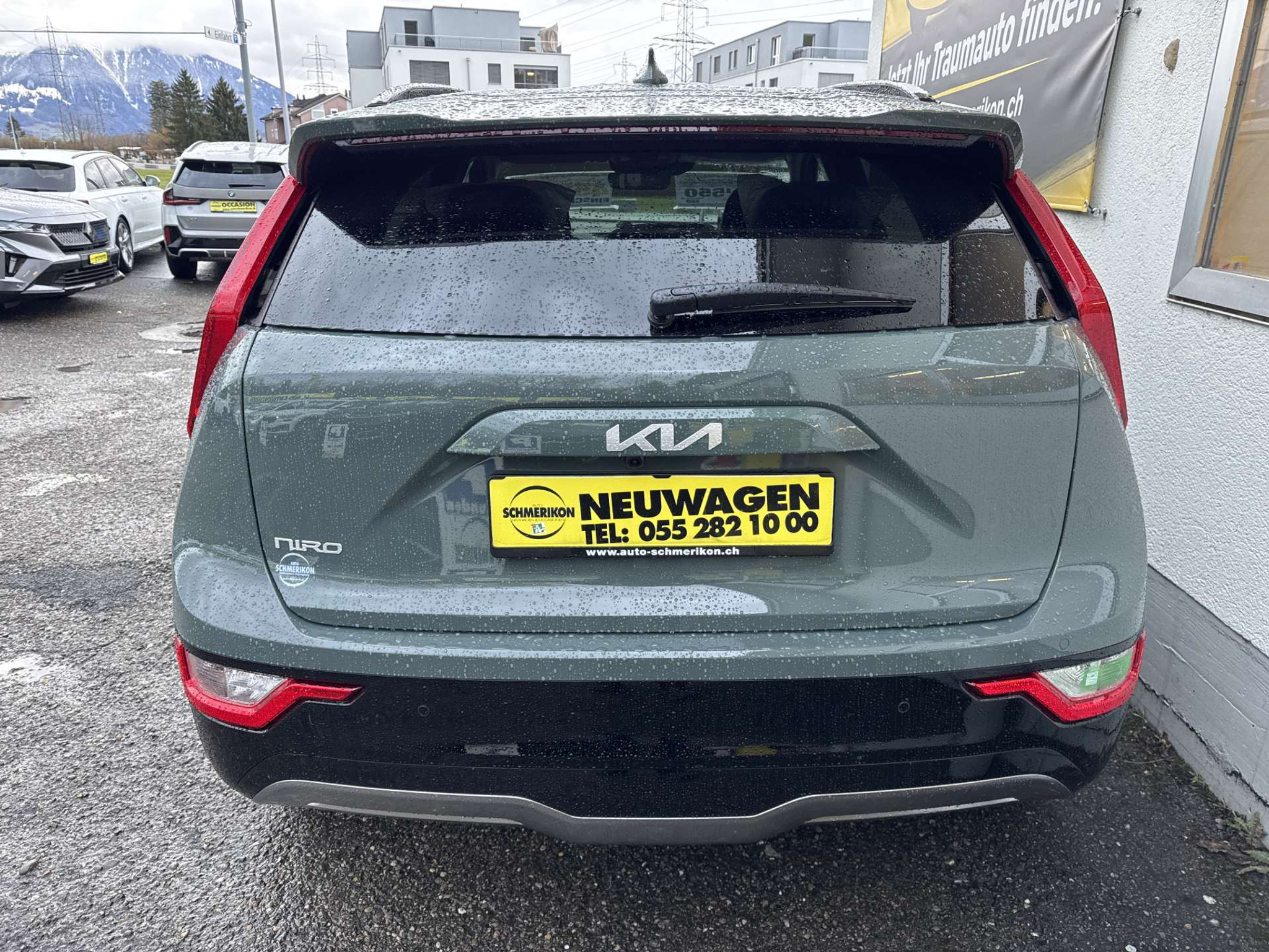 listing desktop thumbnail image 3