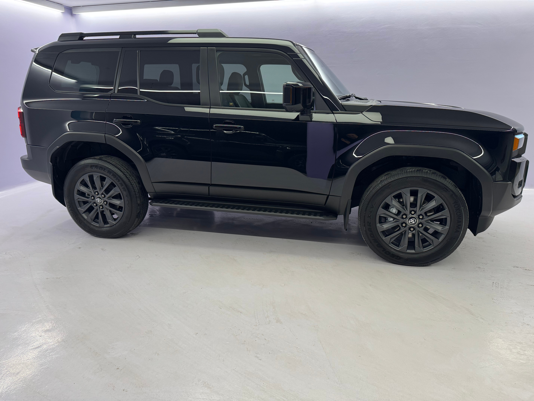 listing desktop thumbnail image 2