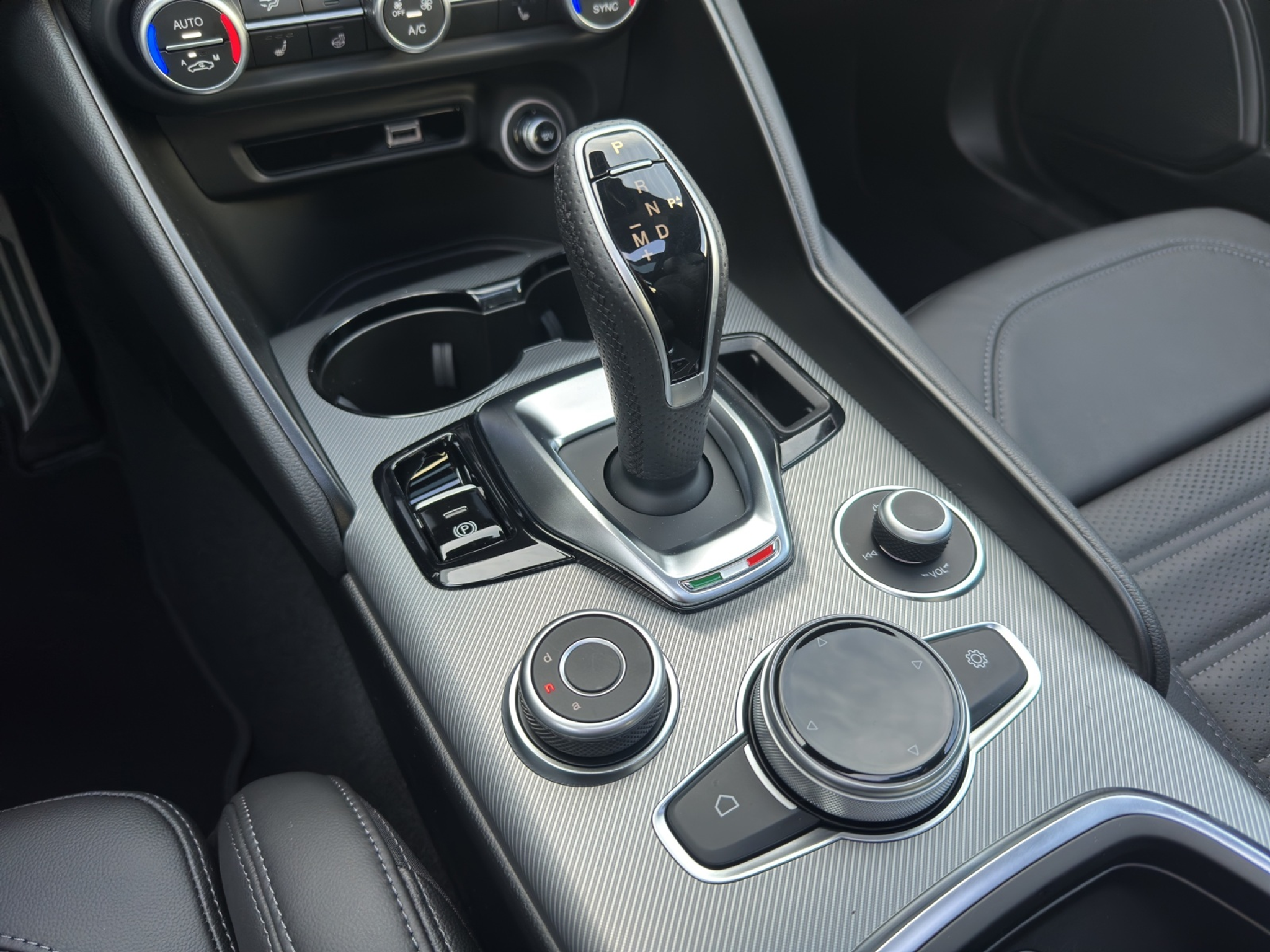 listing desktop thumbnail image 9