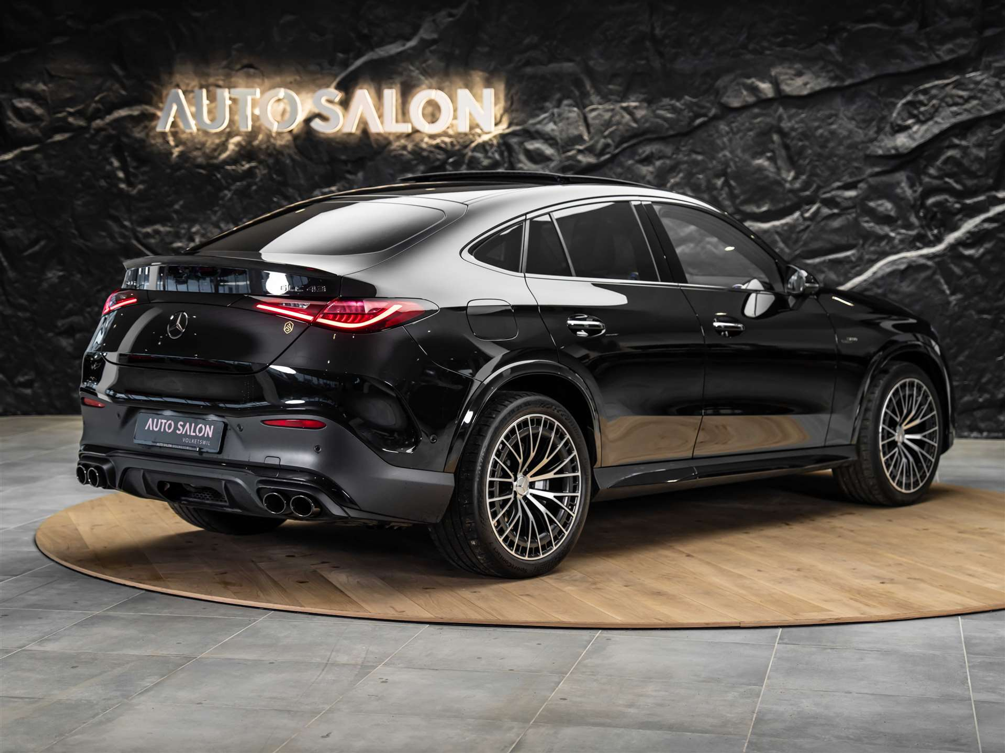 listing desktop thumbnail image 4