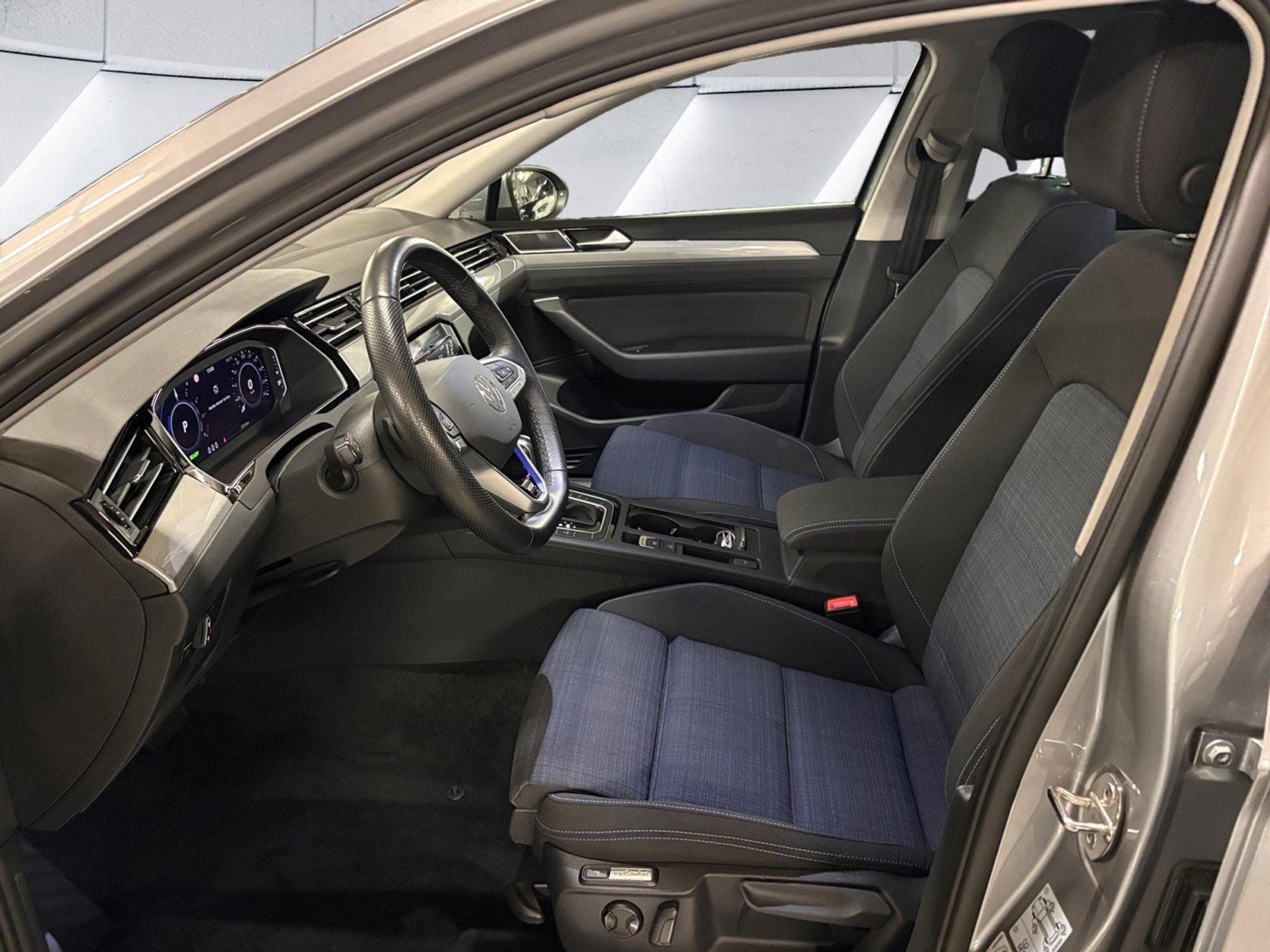 listing desktop thumbnail image 13