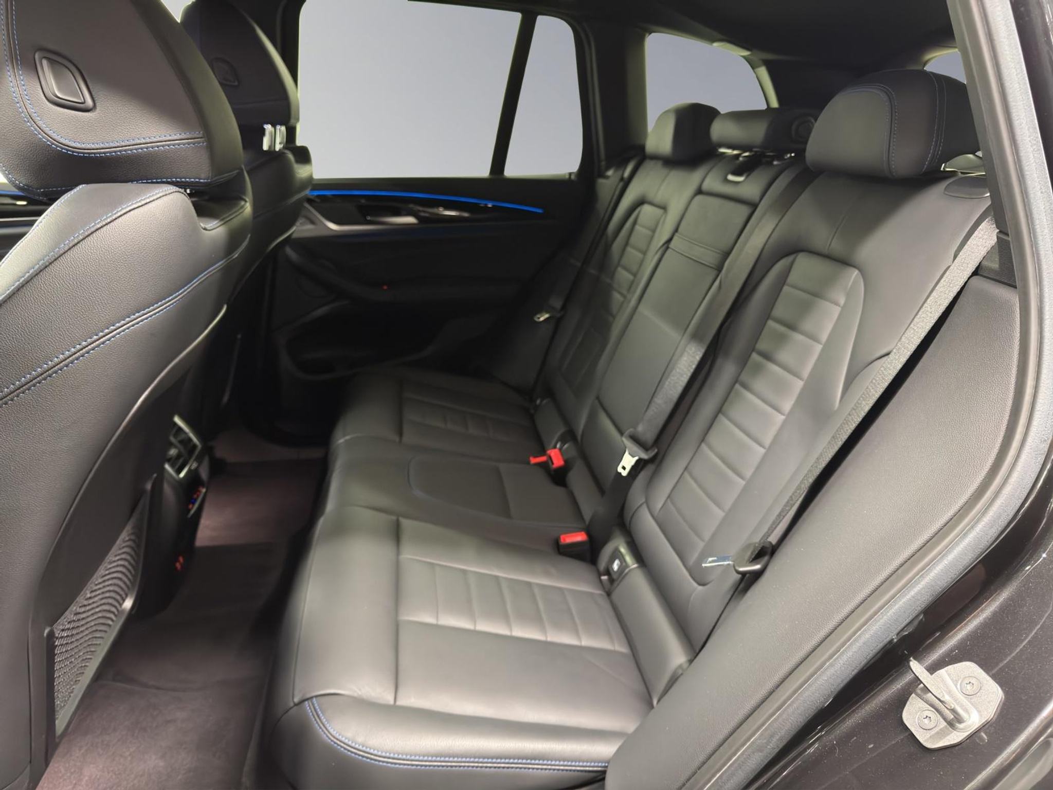 listing desktop thumbnail image 13