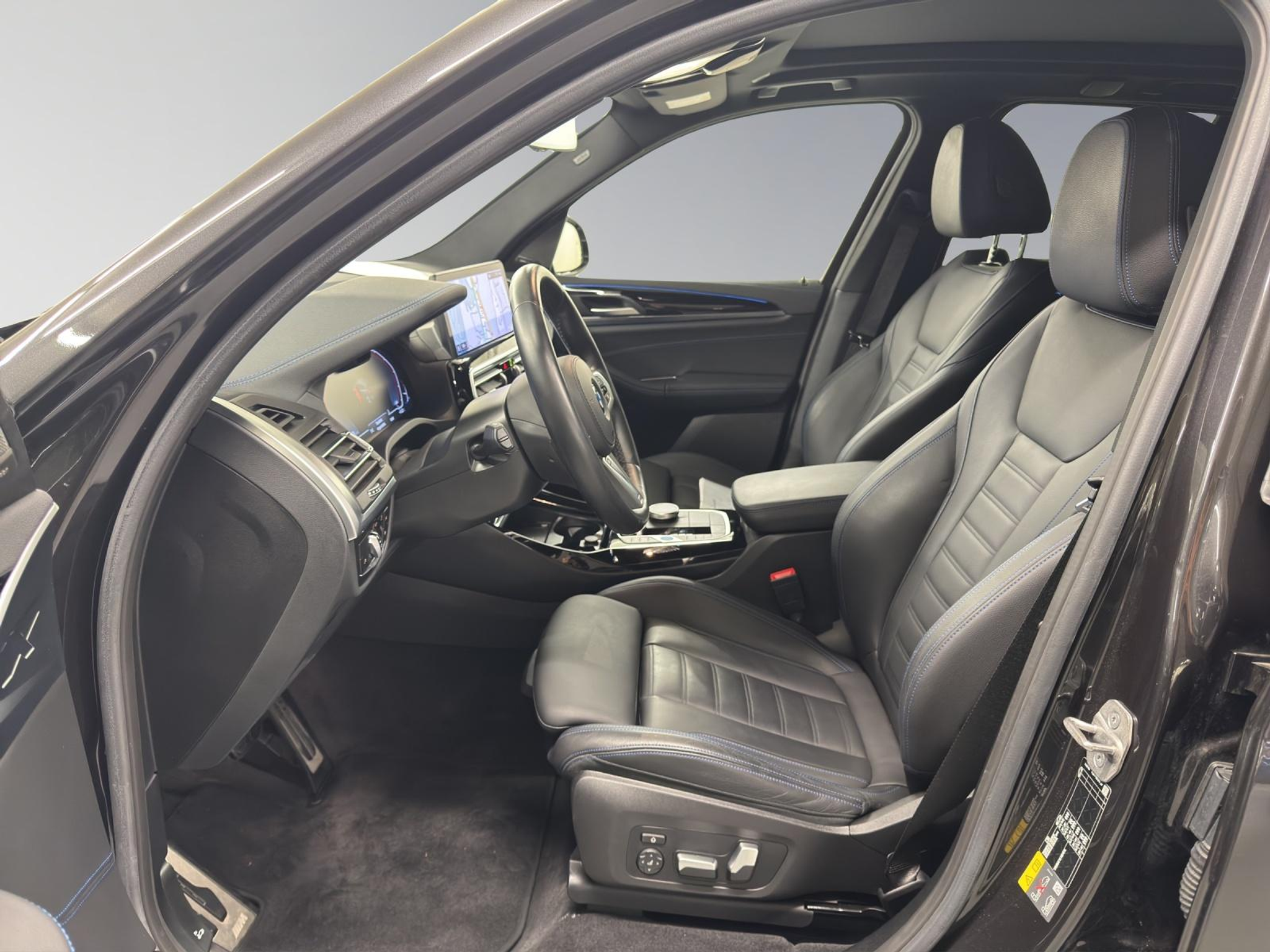 listing desktop thumbnail image 10