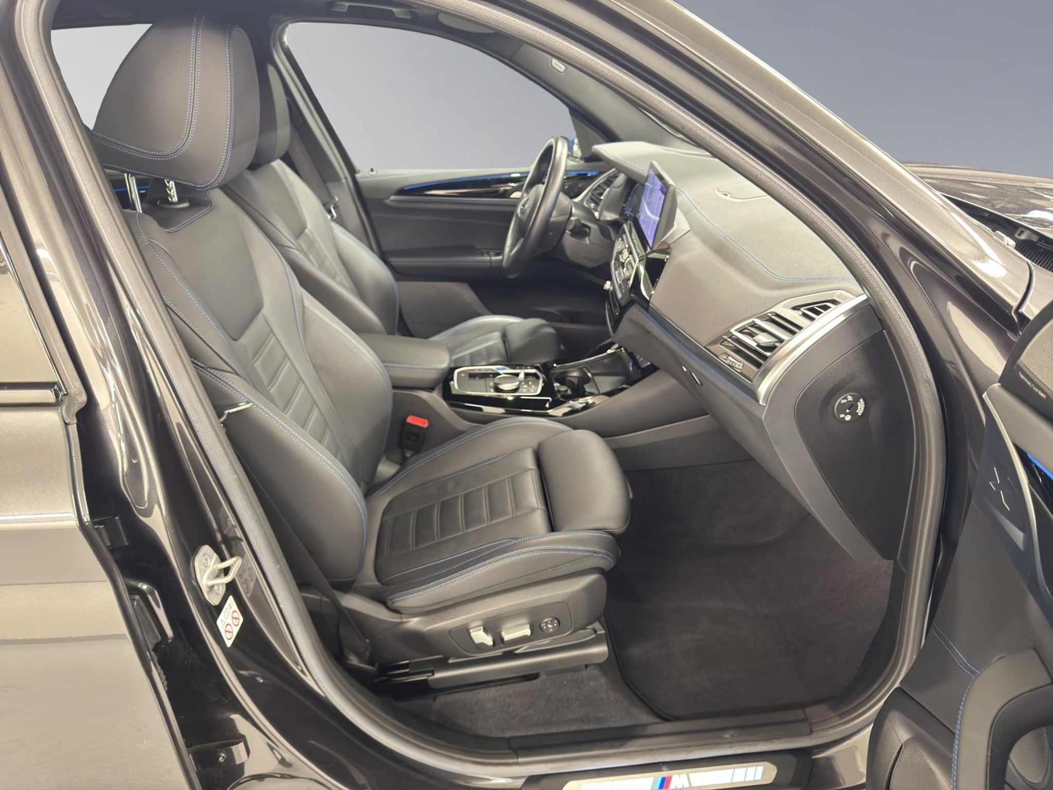 listing desktop thumbnail image 14