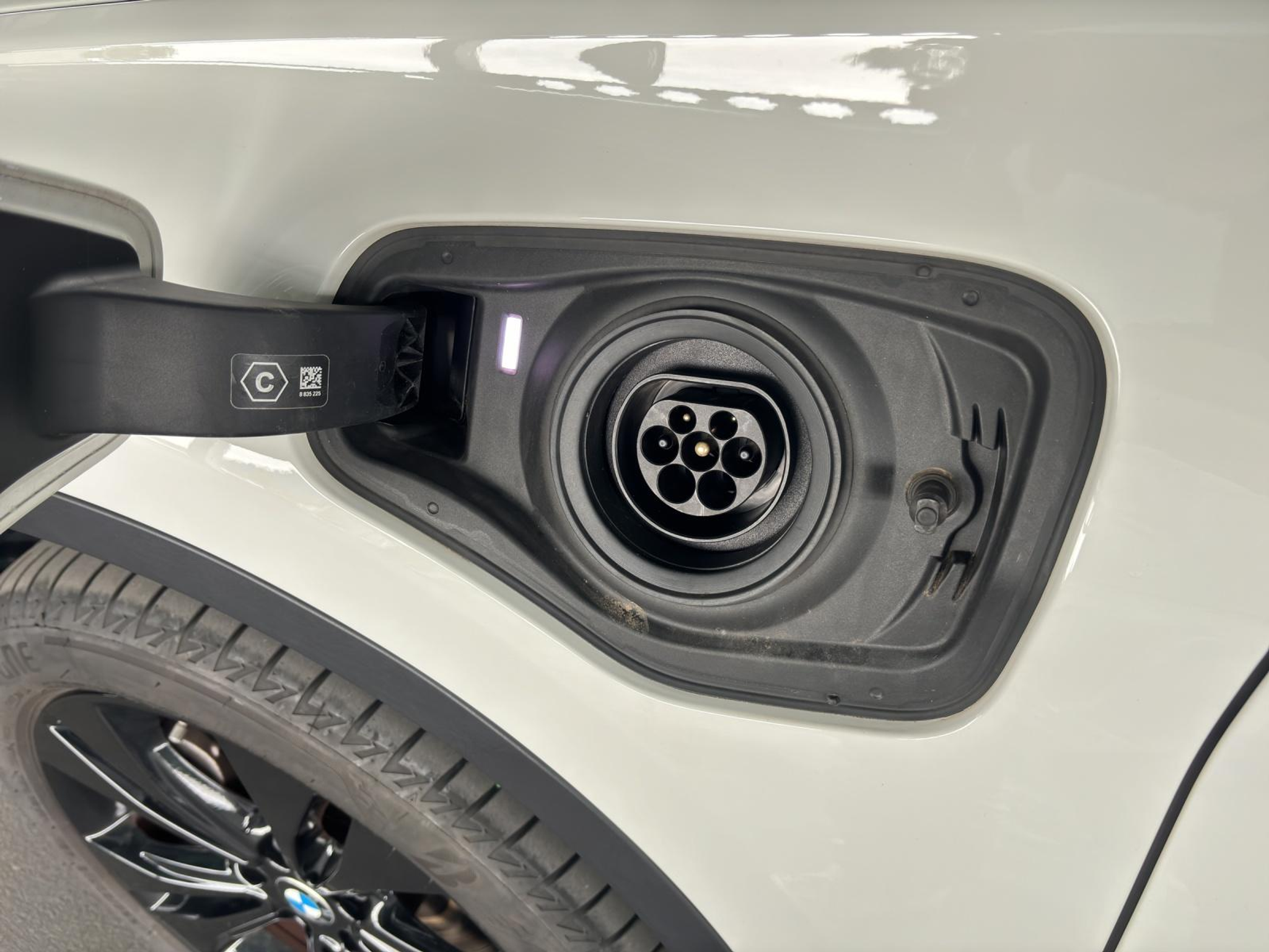 listing desktop thumbnail image 17