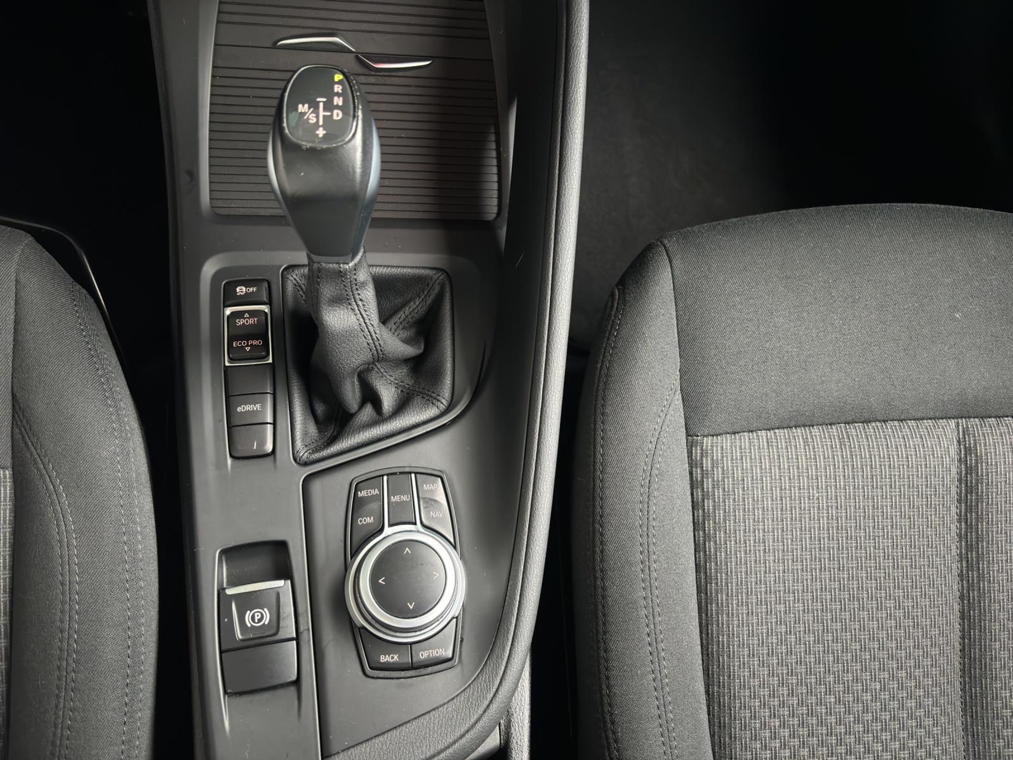 listing desktop thumbnail image 8