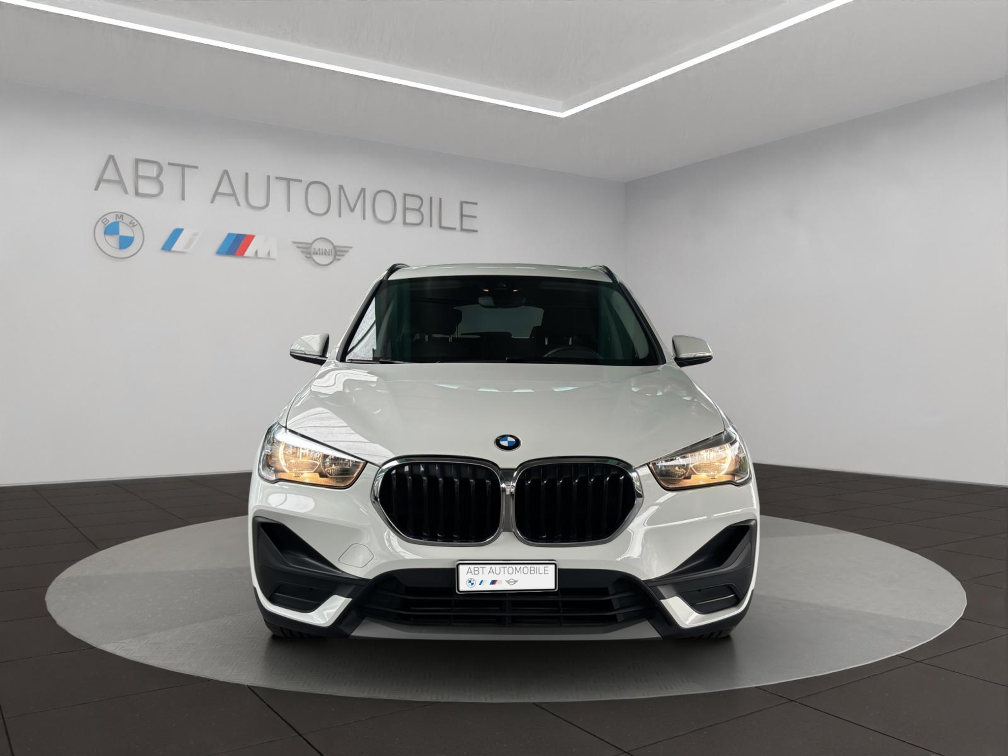 listing desktop thumbnail image 1