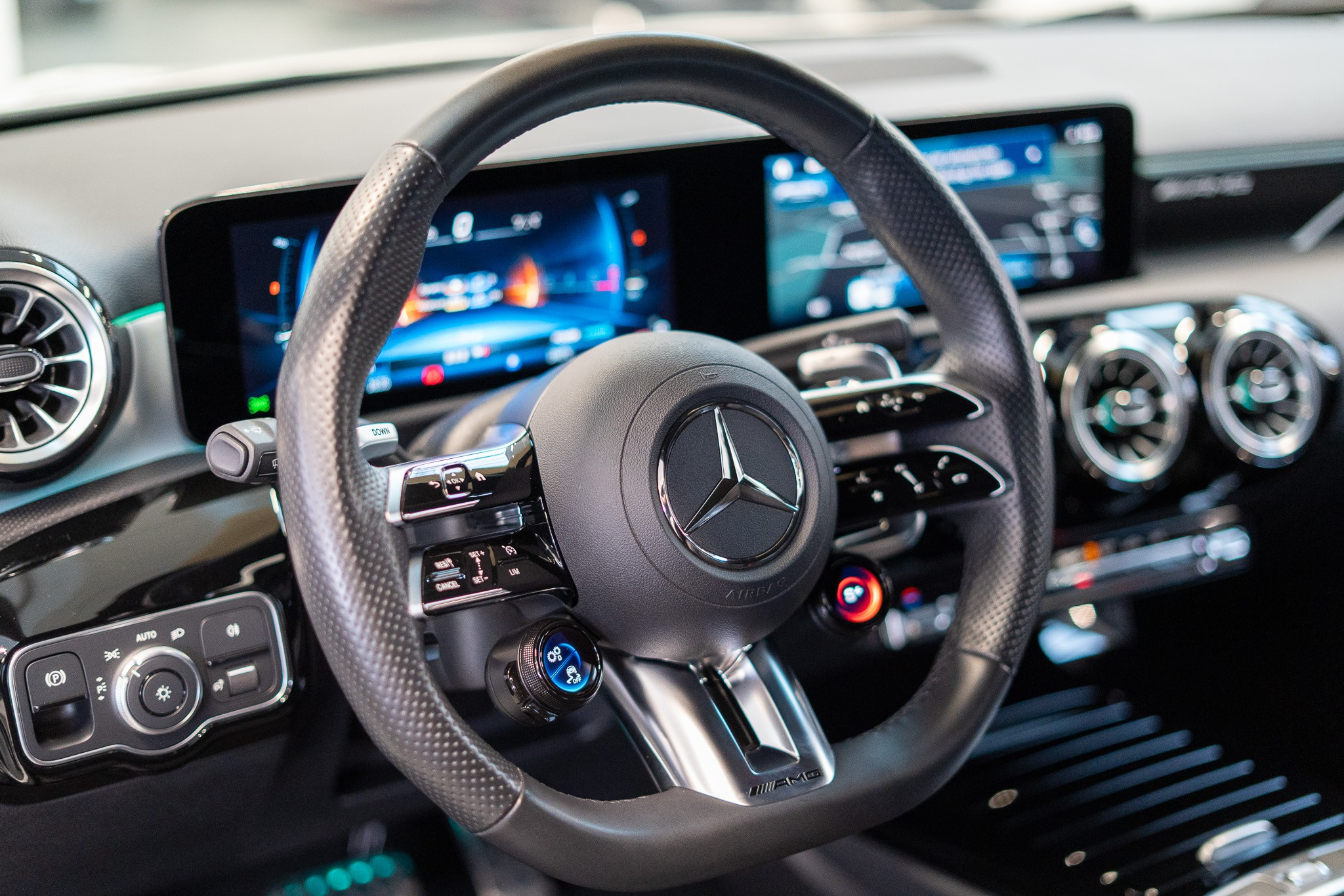 listing desktop thumbnail image 9