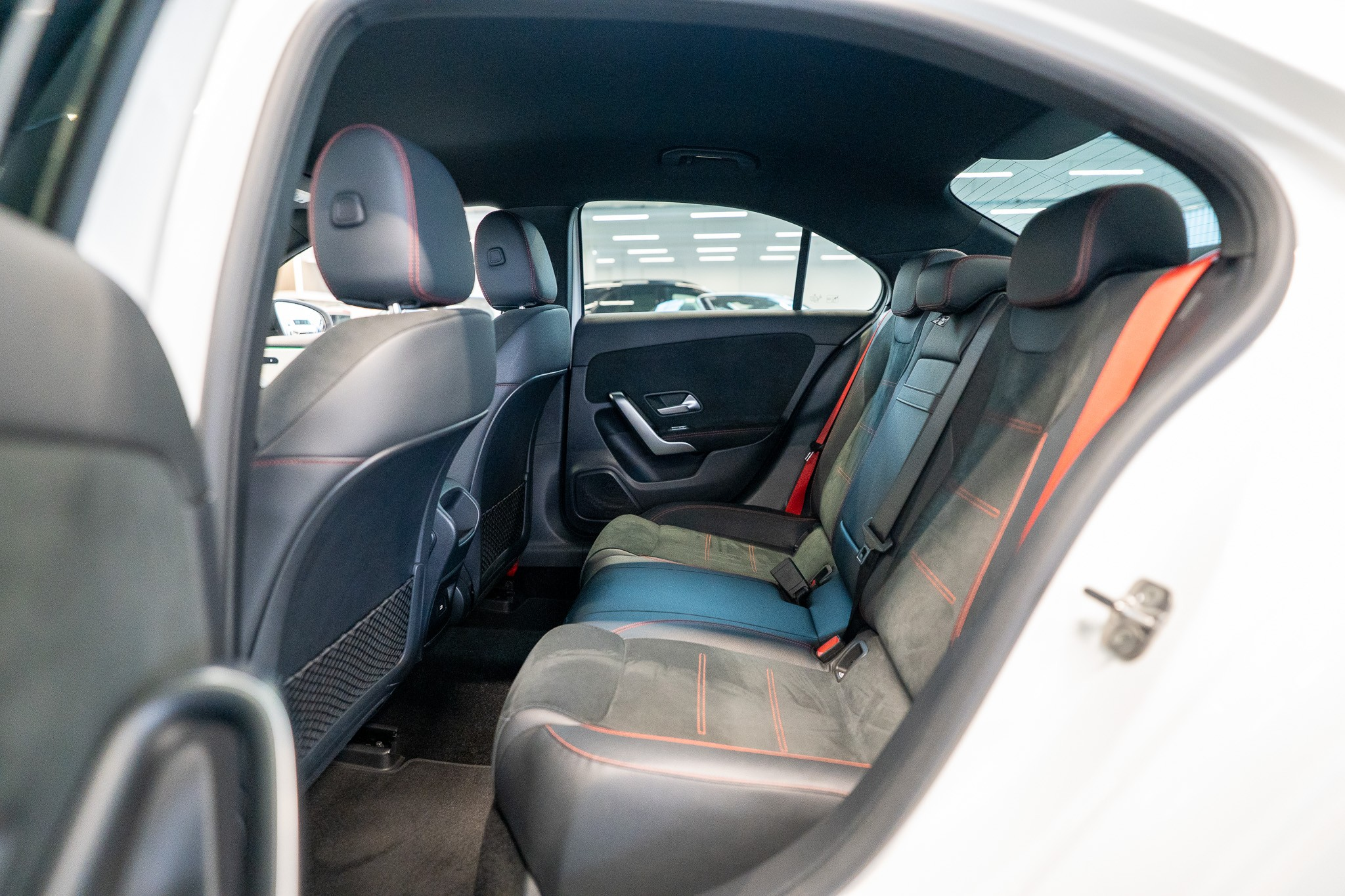 listing desktop thumbnail image 11