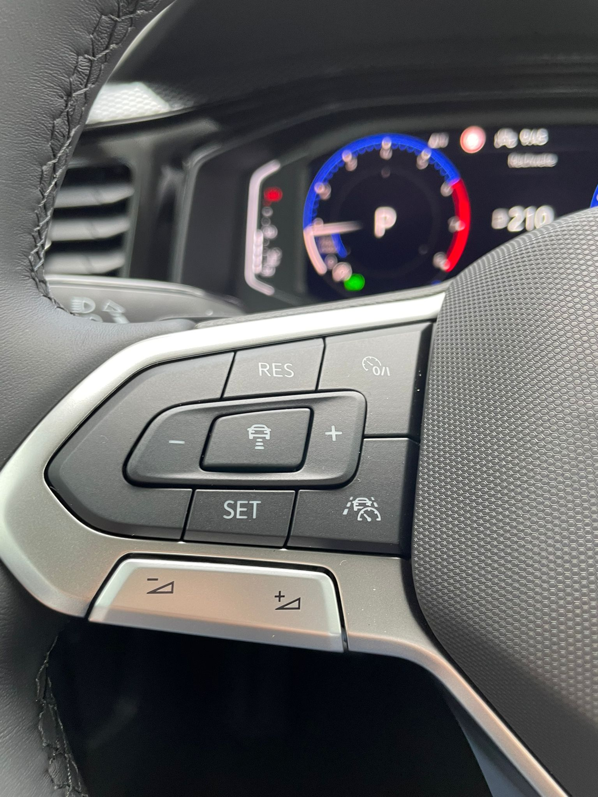 listing desktop thumbnail image 6