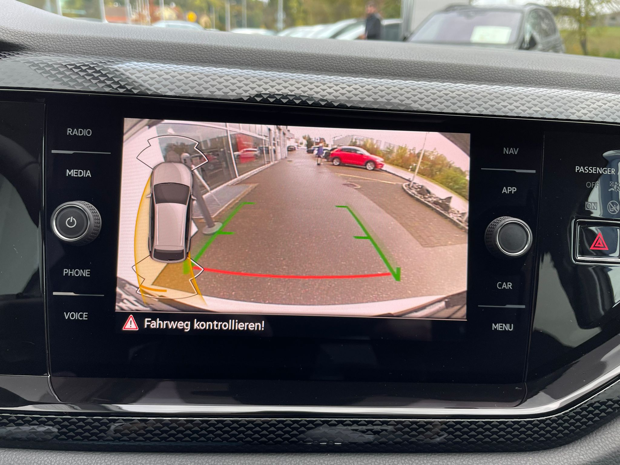 listing desktop thumbnail image 8