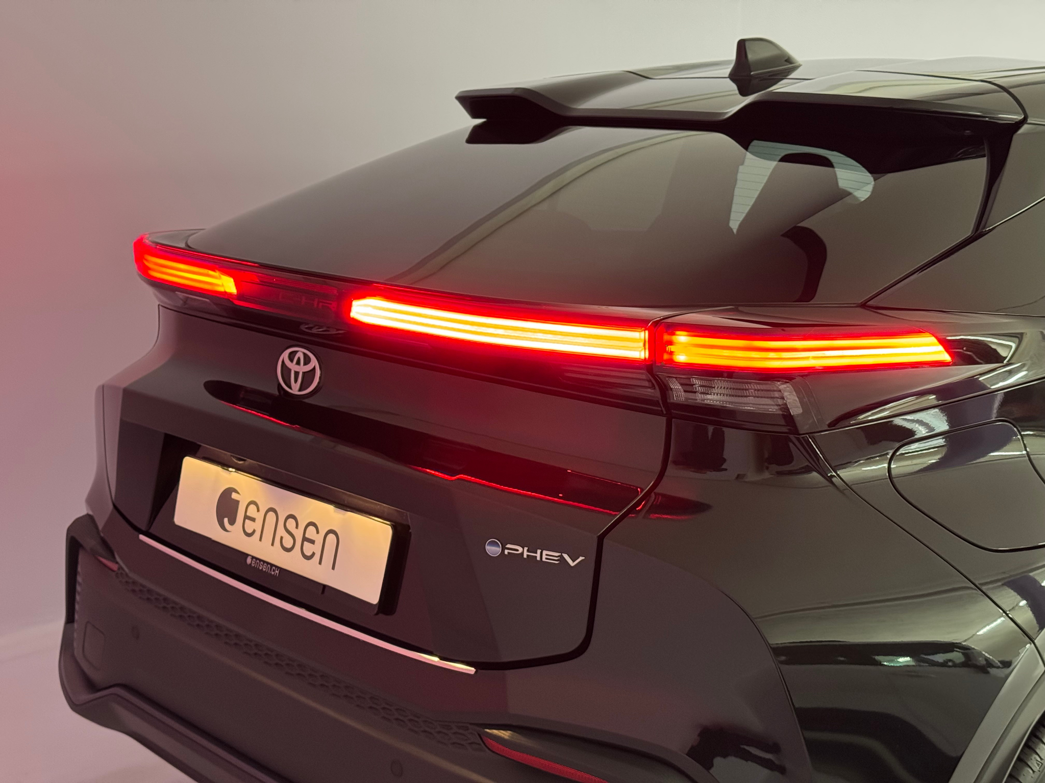 listing desktop thumbnail image 16