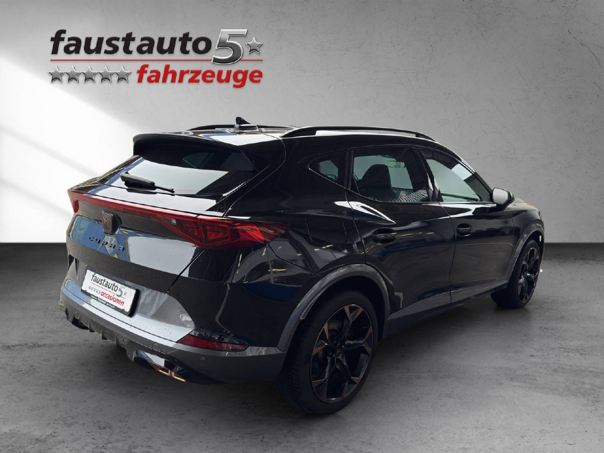 listing desktop thumbnail image 4