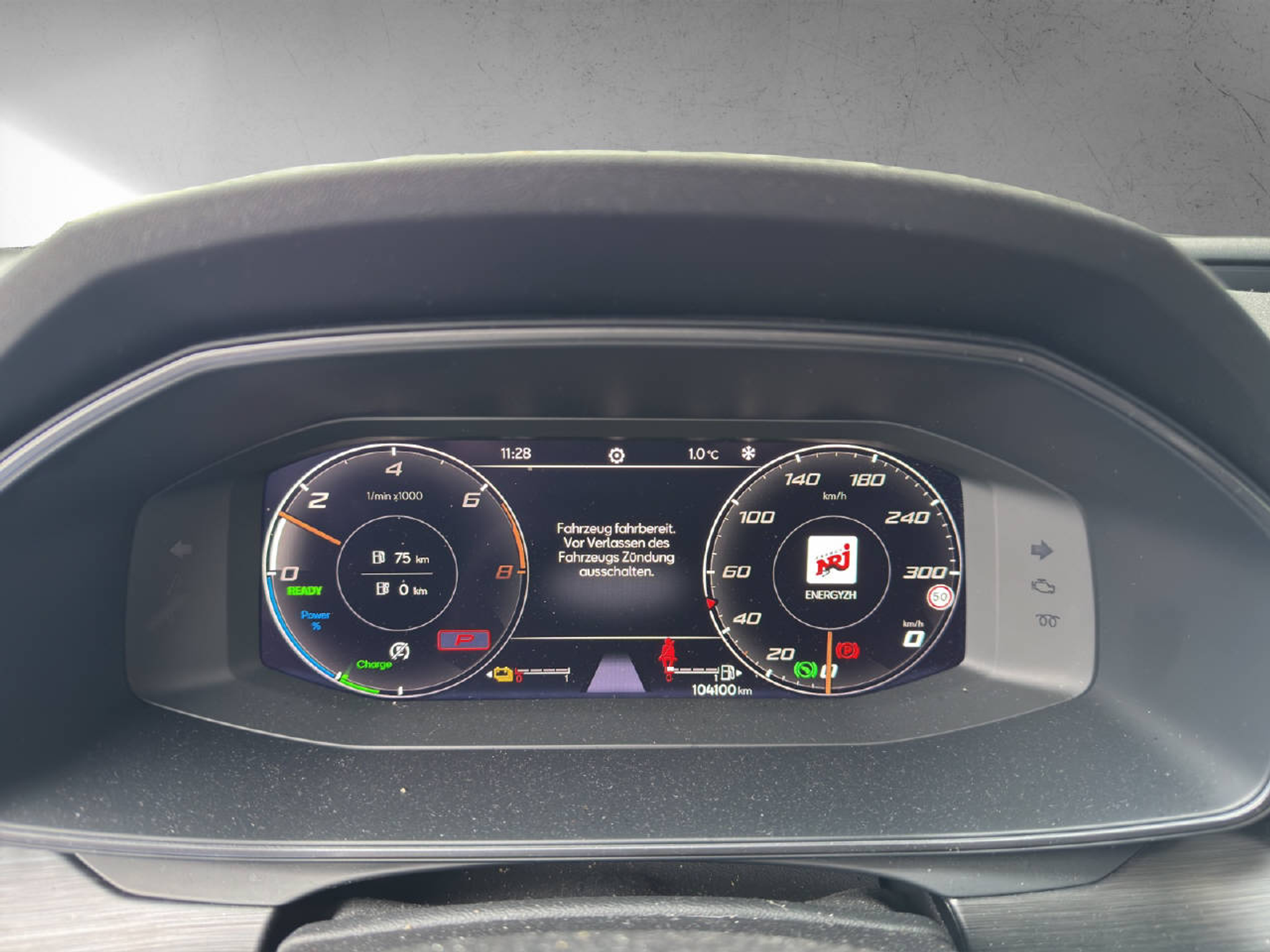 listing desktop thumbnail image 13