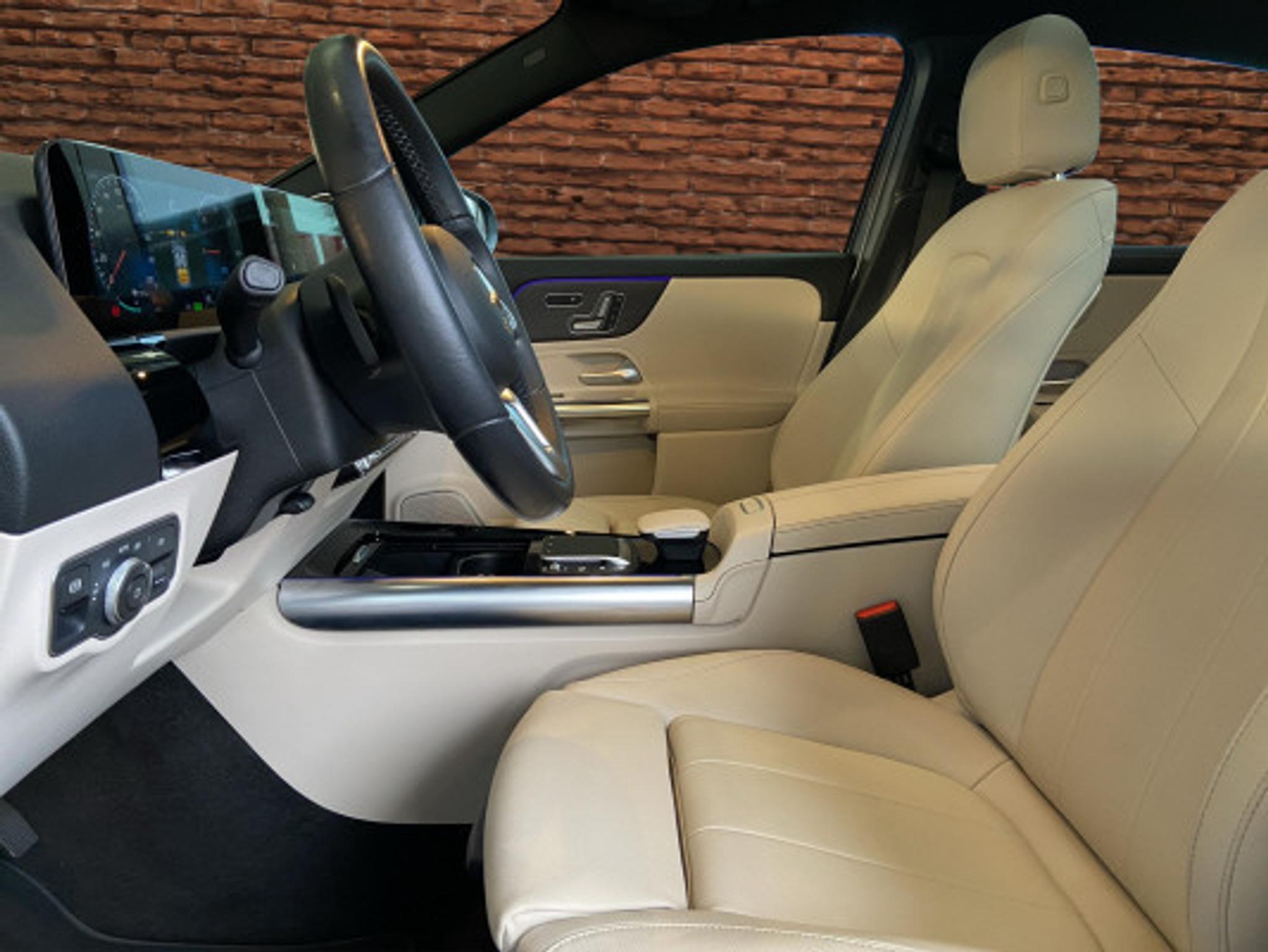 listing desktop thumbnail image 10