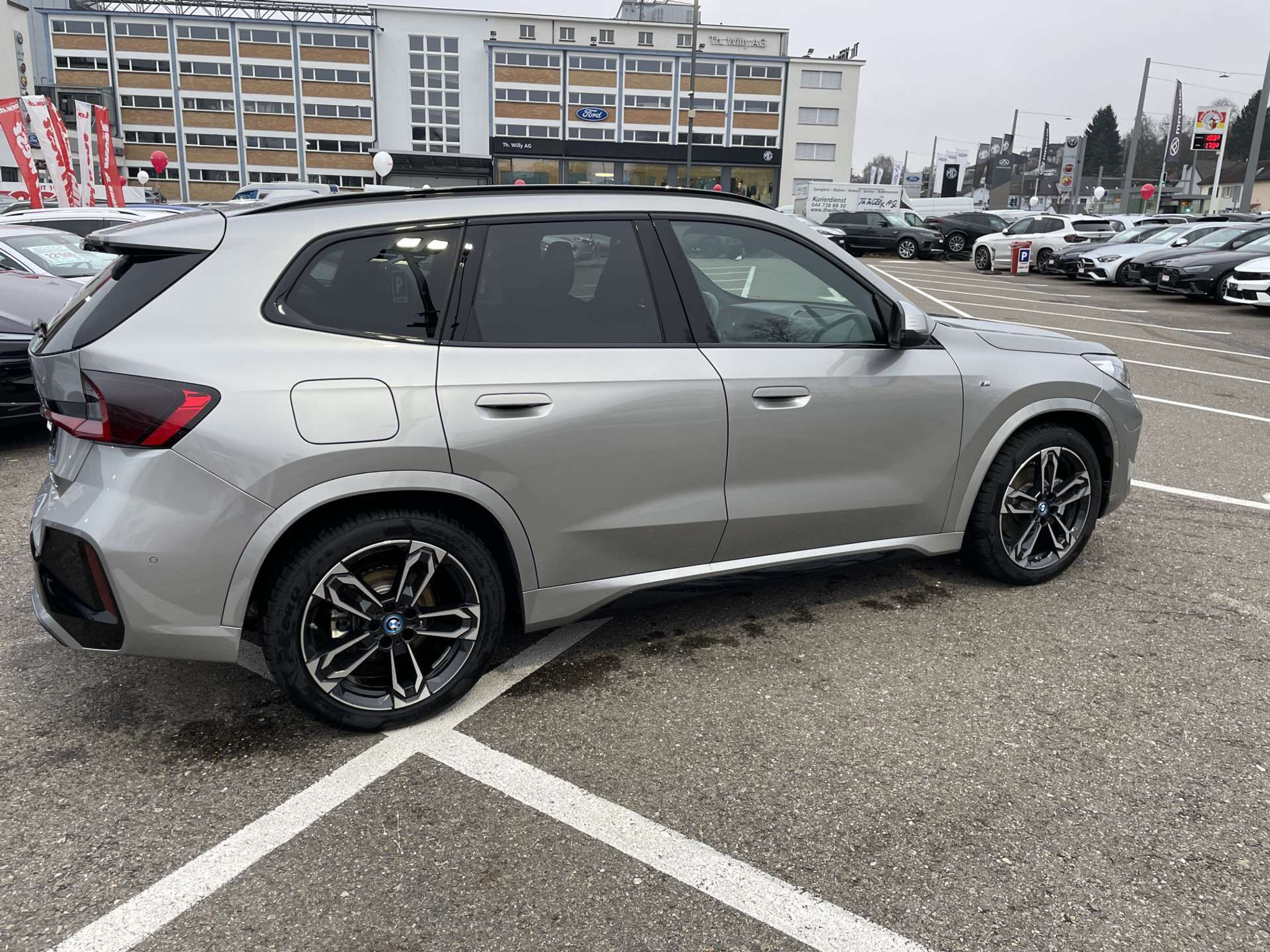 listing desktop thumbnail image 10