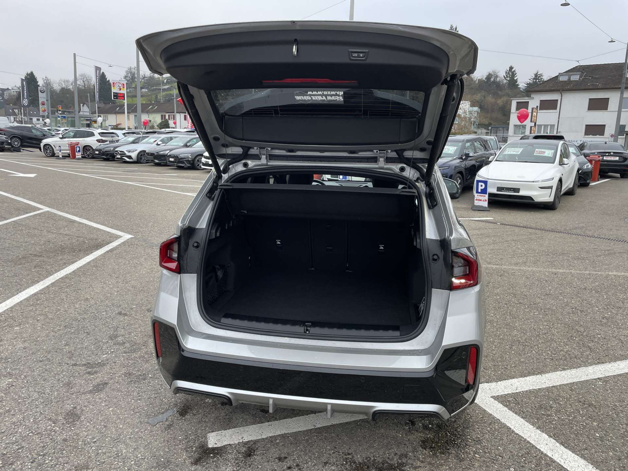 listing desktop thumbnail image 7