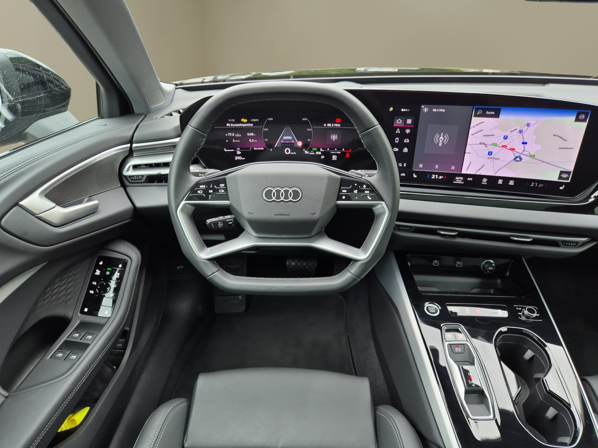 listing desktop thumbnail image 10