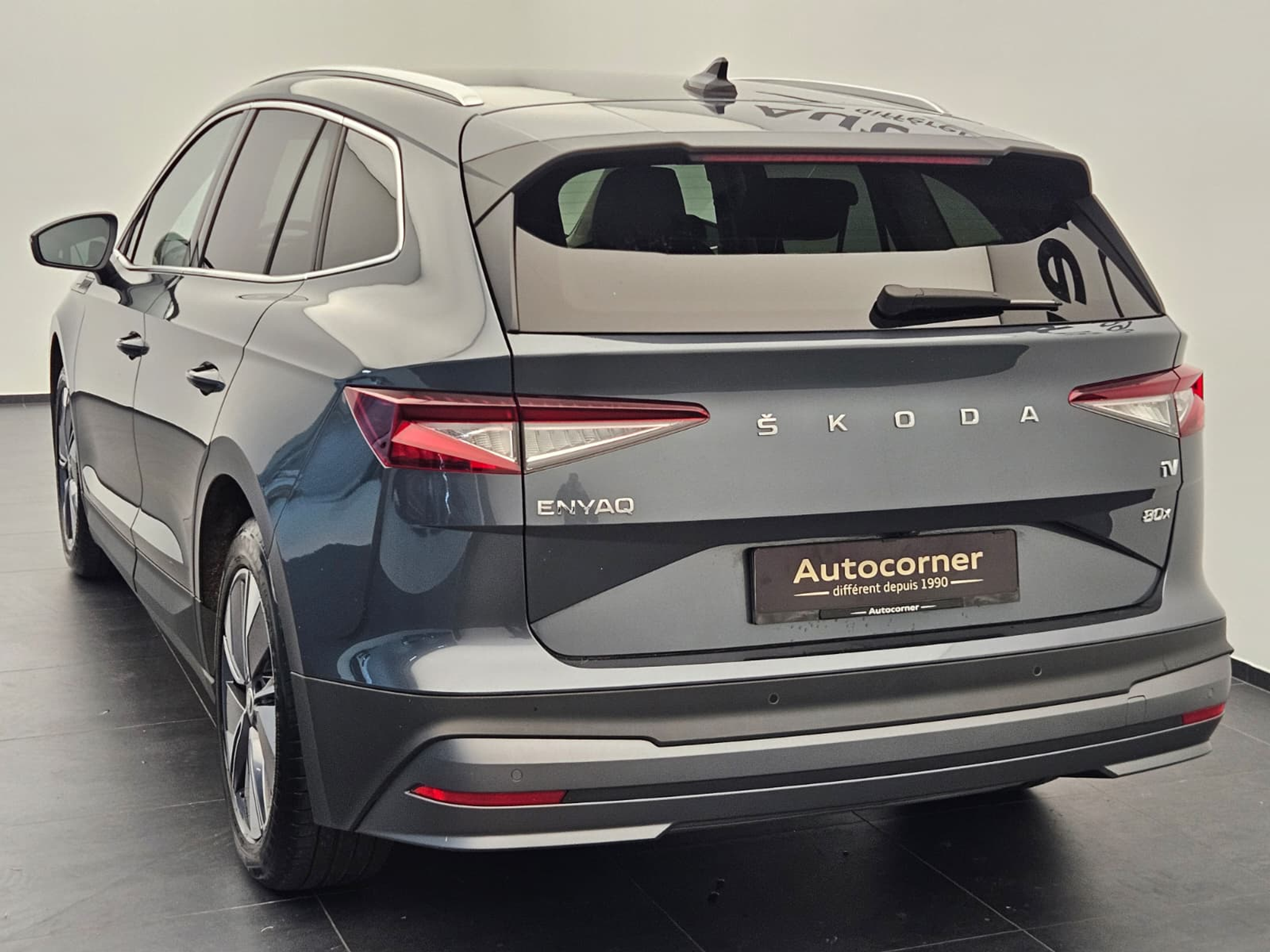 listing desktop thumbnail image 8