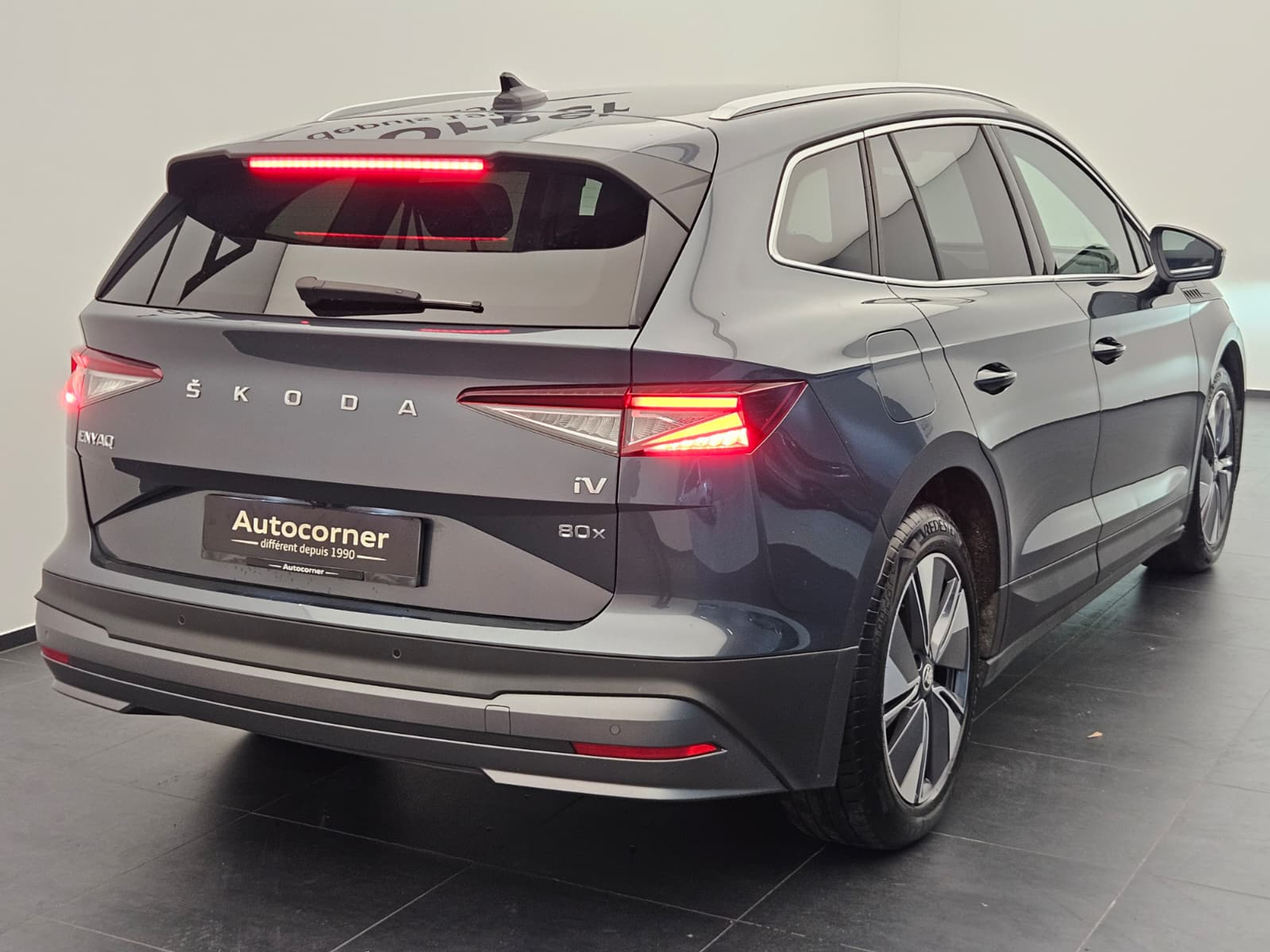 listing desktop thumbnail image 6