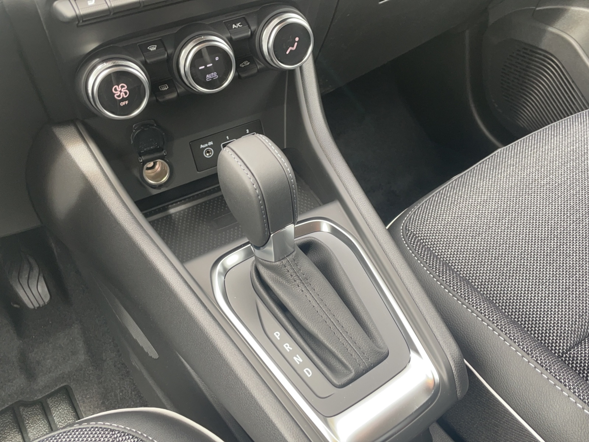 listing desktop thumbnail image 10