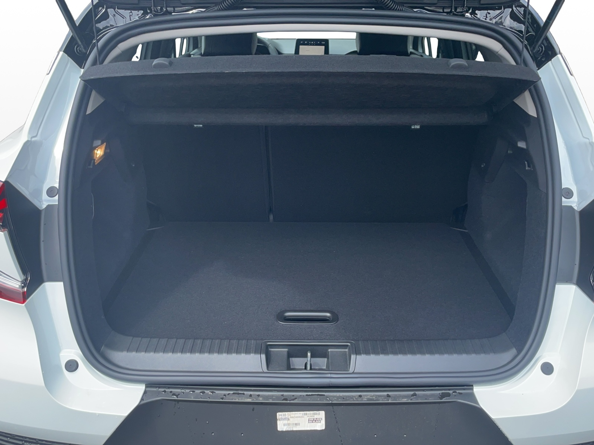 listing desktop thumbnail image 15