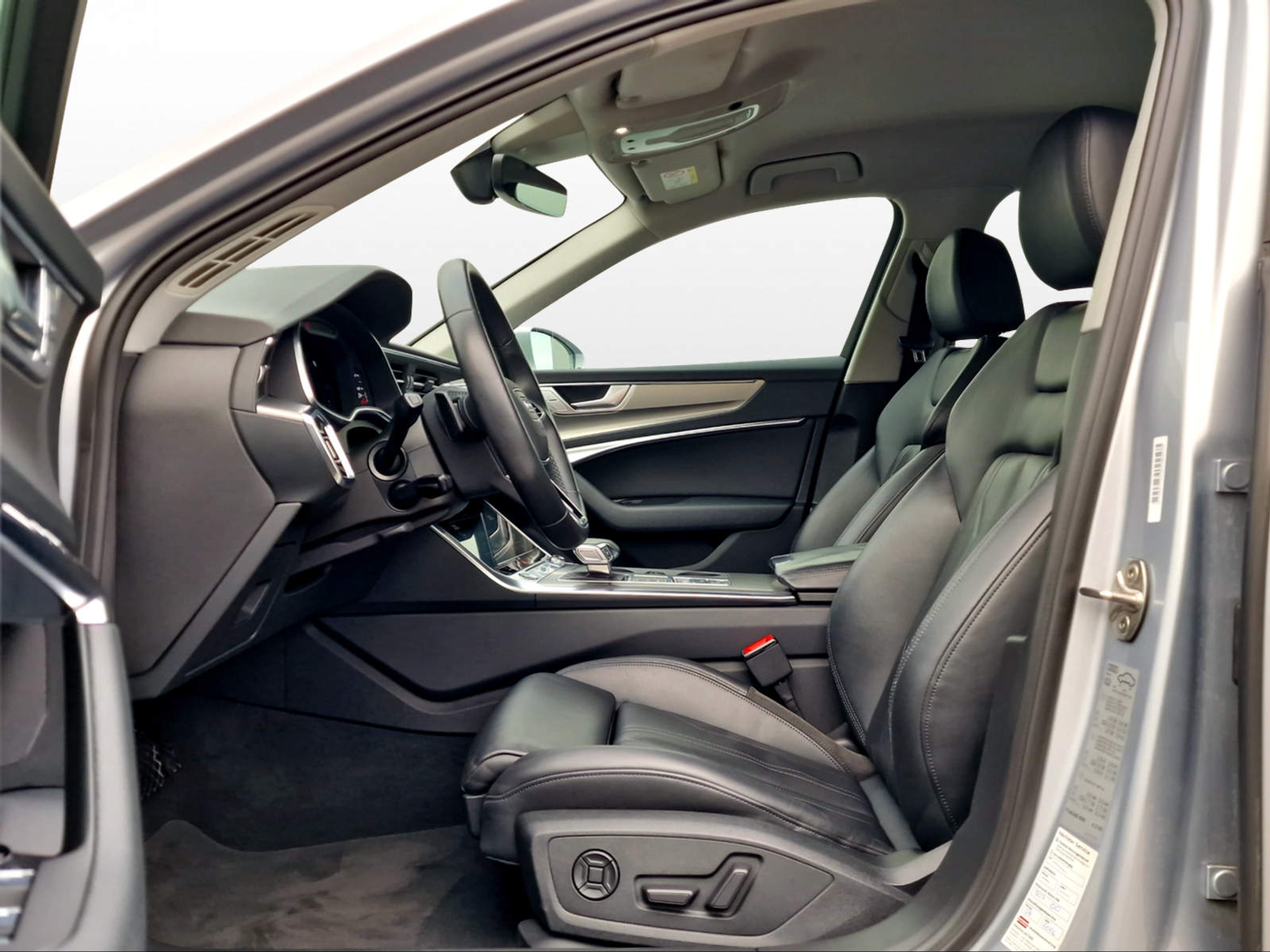 listing desktop thumbnail image 6