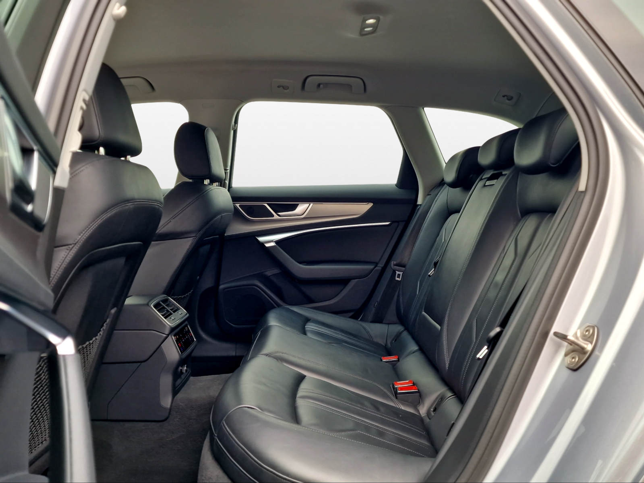 listing desktop thumbnail image 10