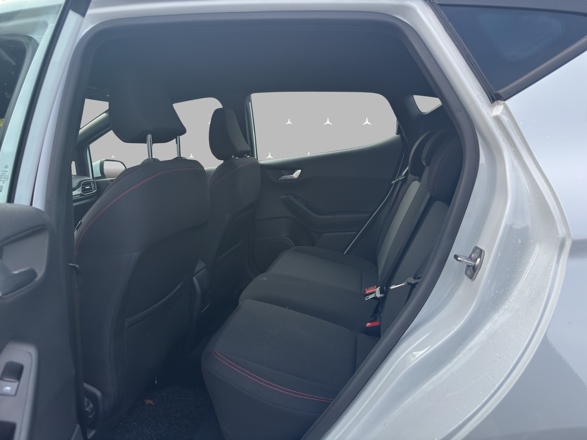 listing desktop thumbnail image 8