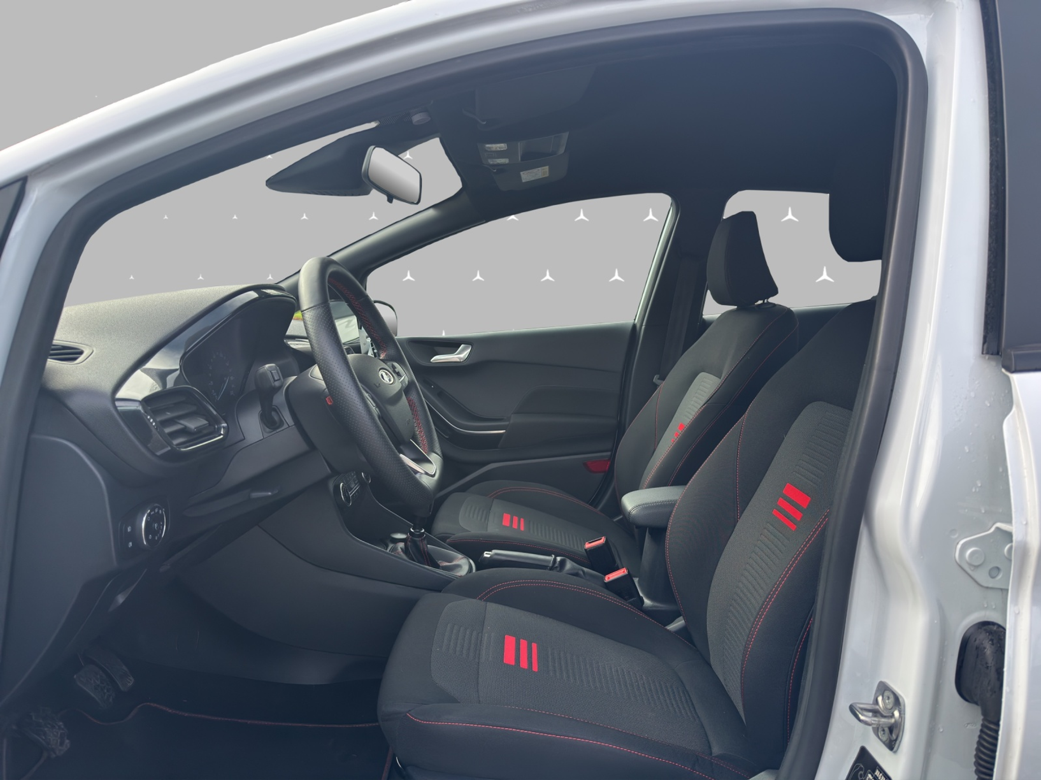 listing desktop thumbnail image 7