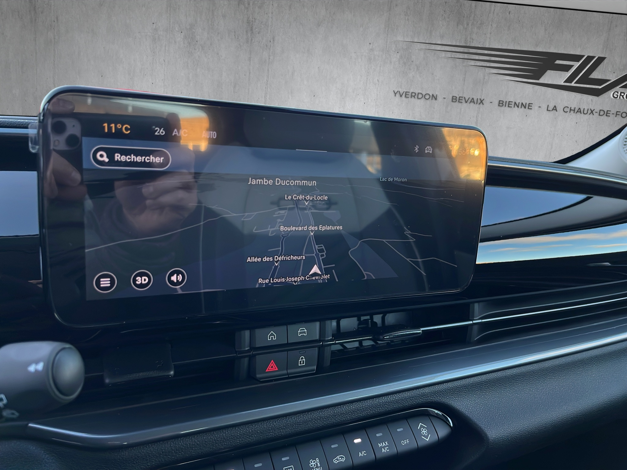 listing desktop thumbnail image 10