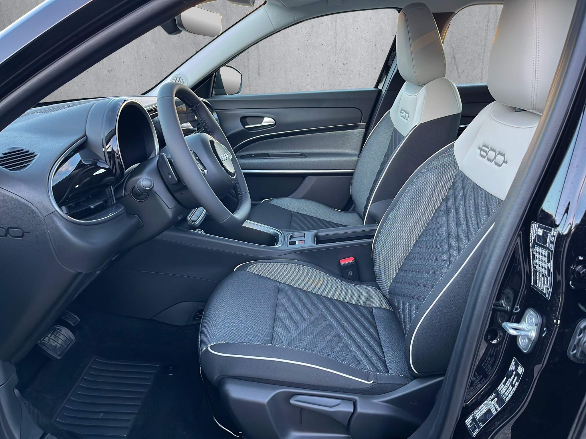 listing desktop thumbnail image 7