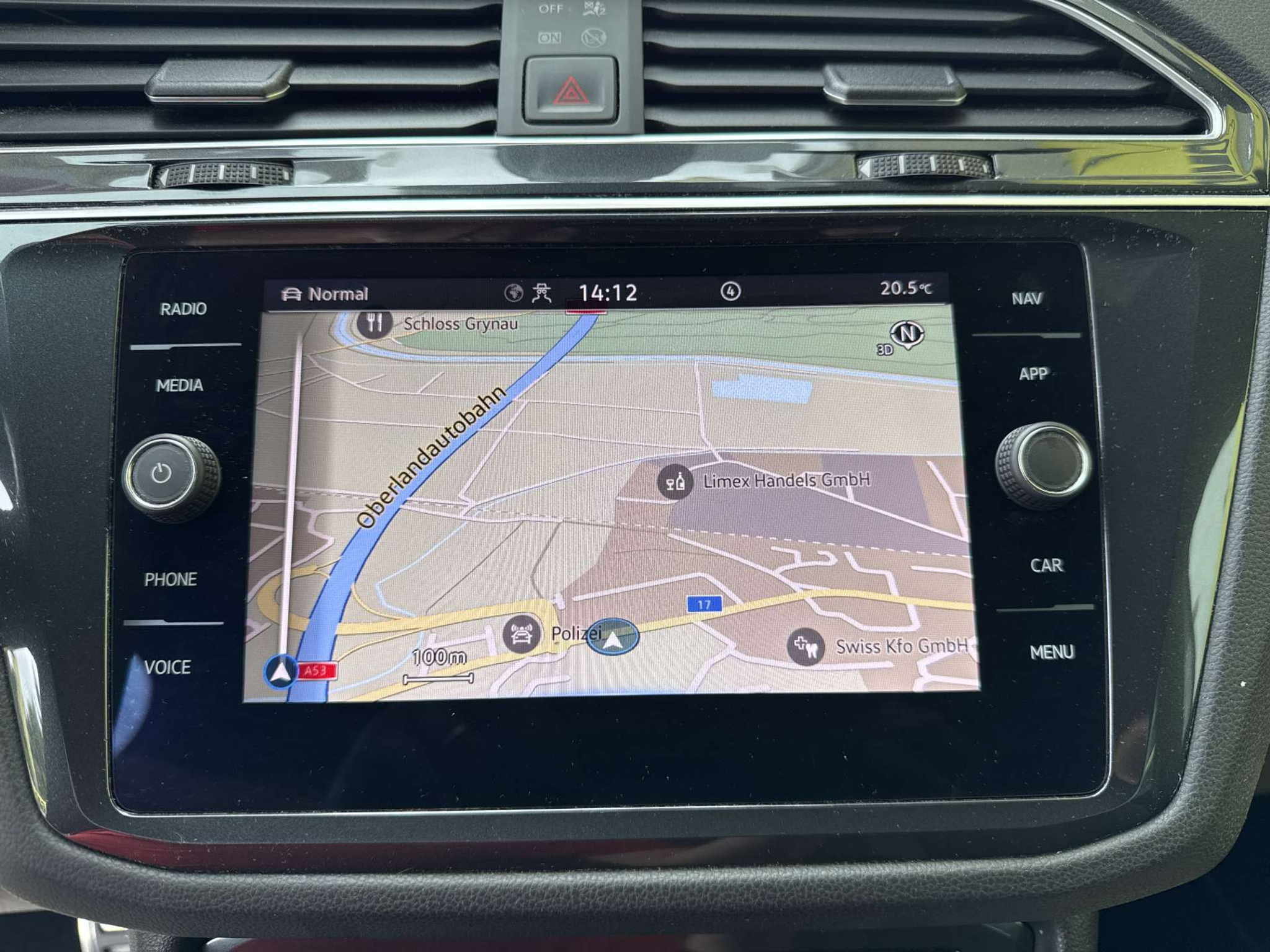 listing desktop thumbnail image 1