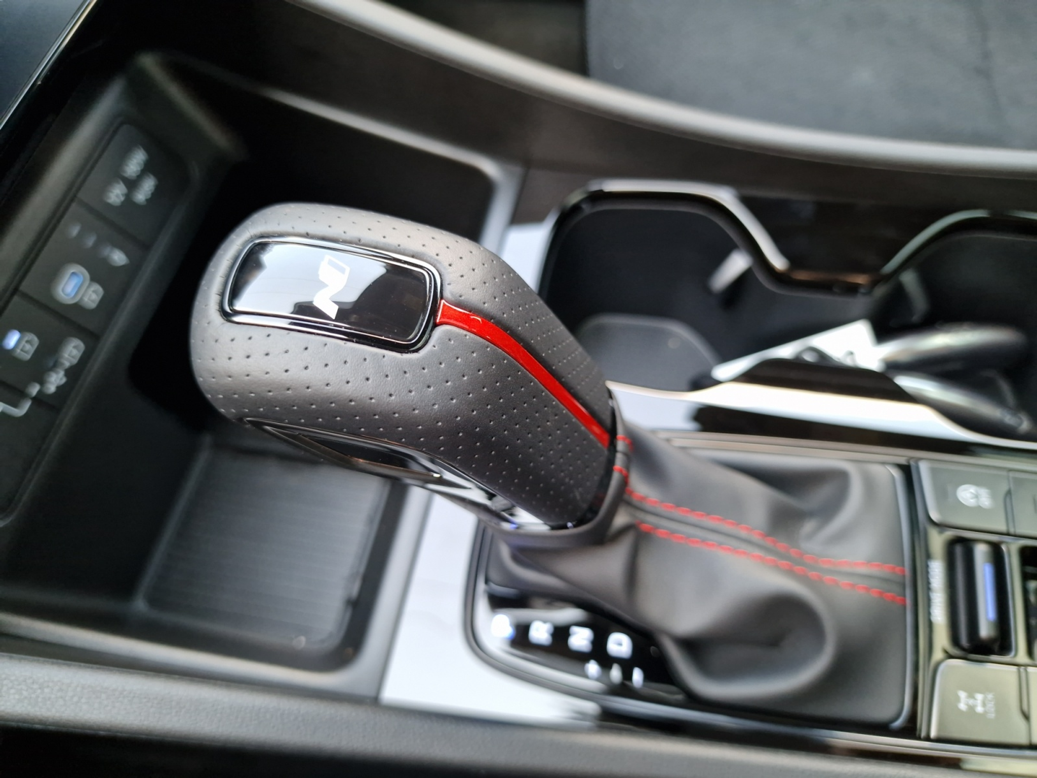 listing desktop thumbnail image 17