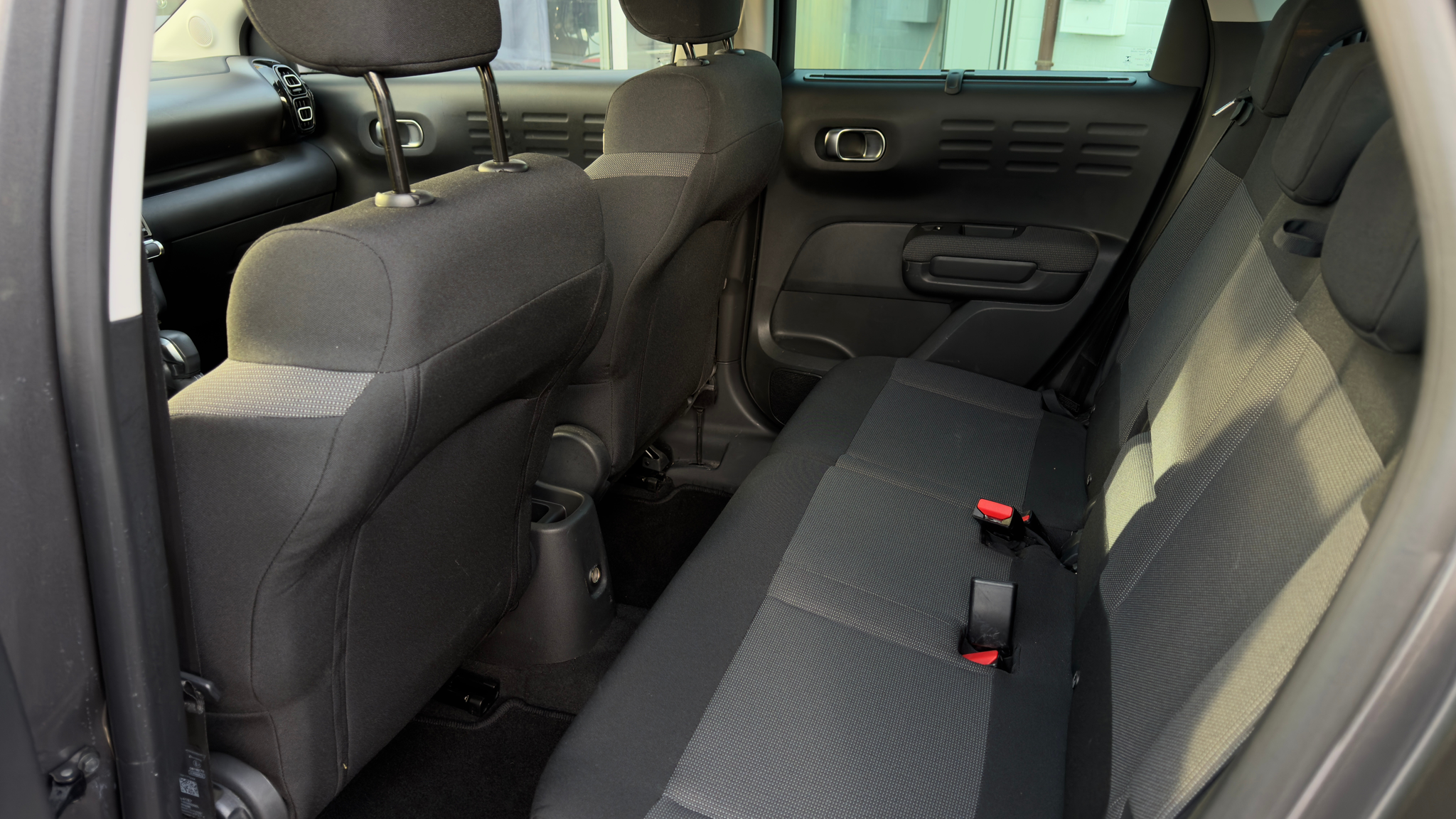 listing desktop thumbnail image 8