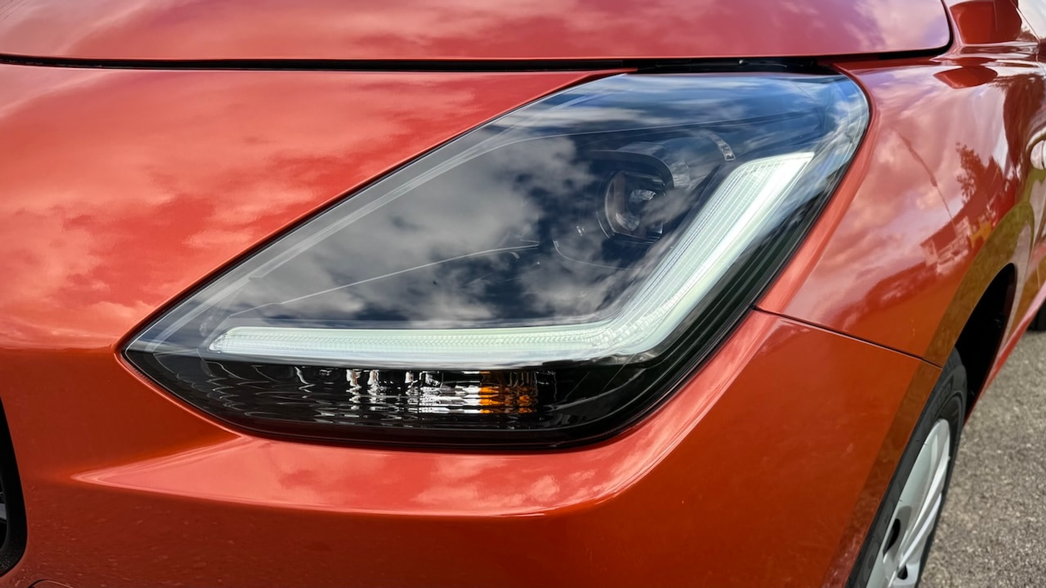 listing desktop thumbnail image 9