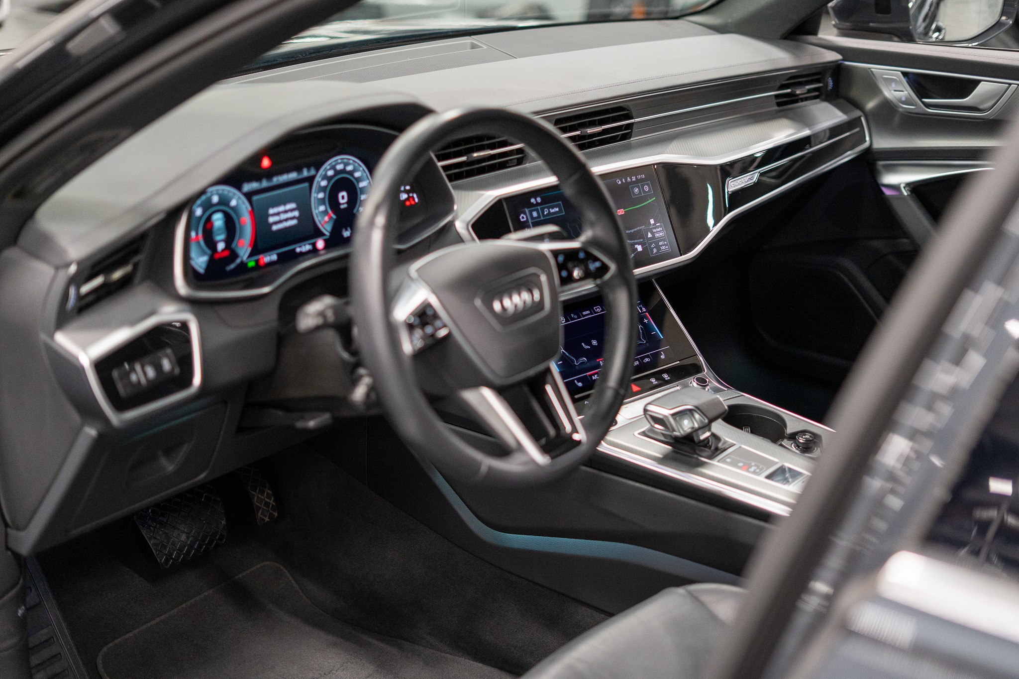 listing desktop thumbnail image 8